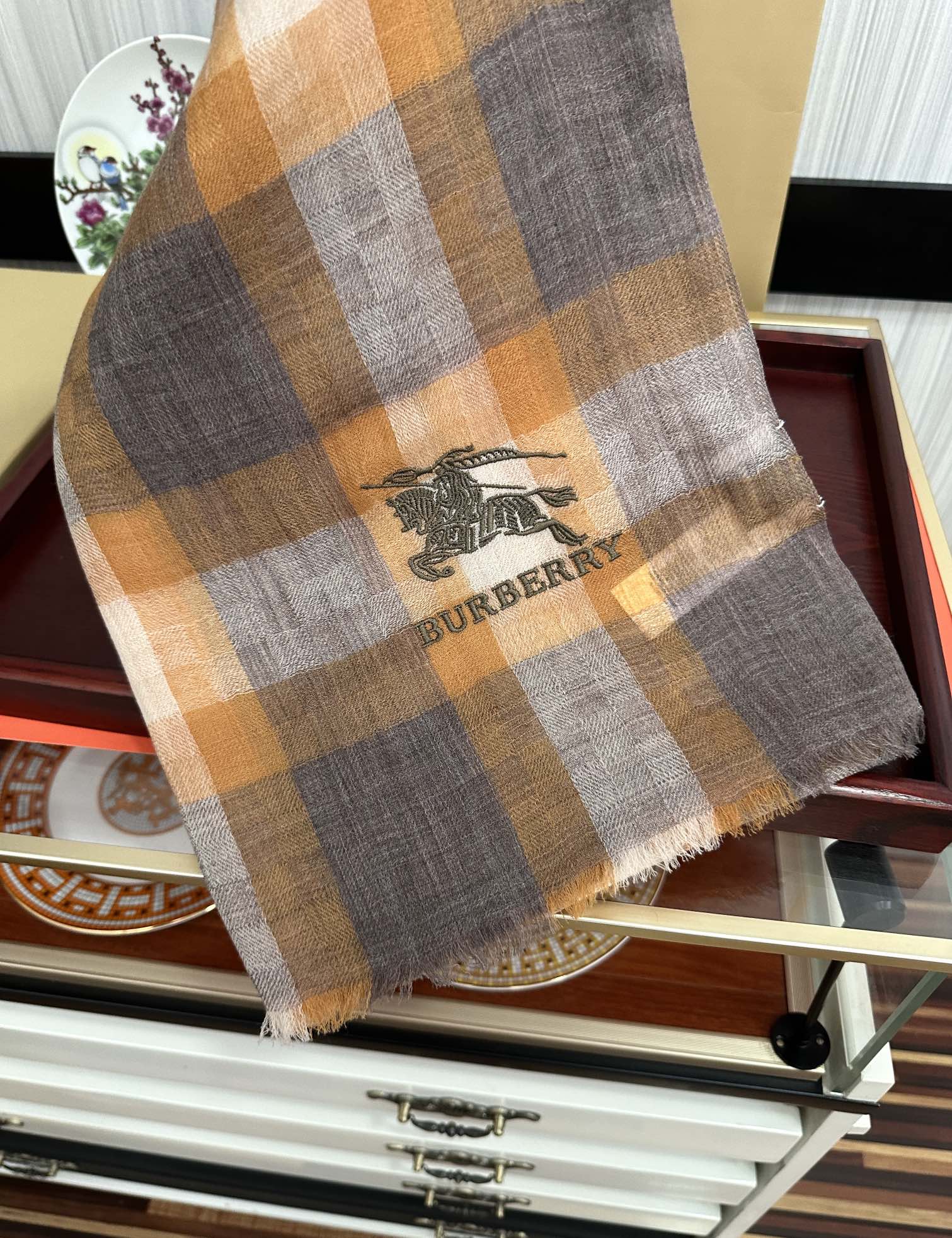 Burberry巴宝莉内蒙古山羊绒围巾
