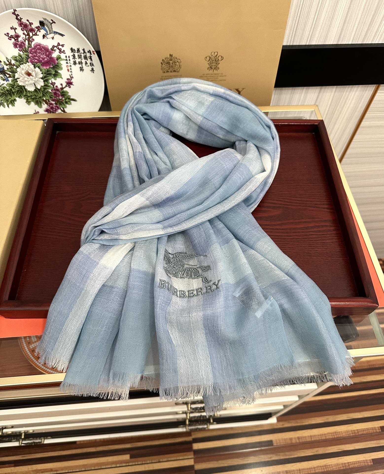 Burberry巴宝莉内蒙古山羊绒围巾