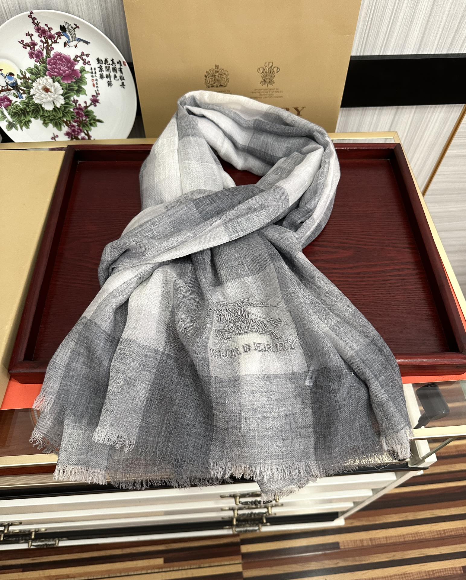 Burberry巴宝莉内蒙古山羊绒围巾