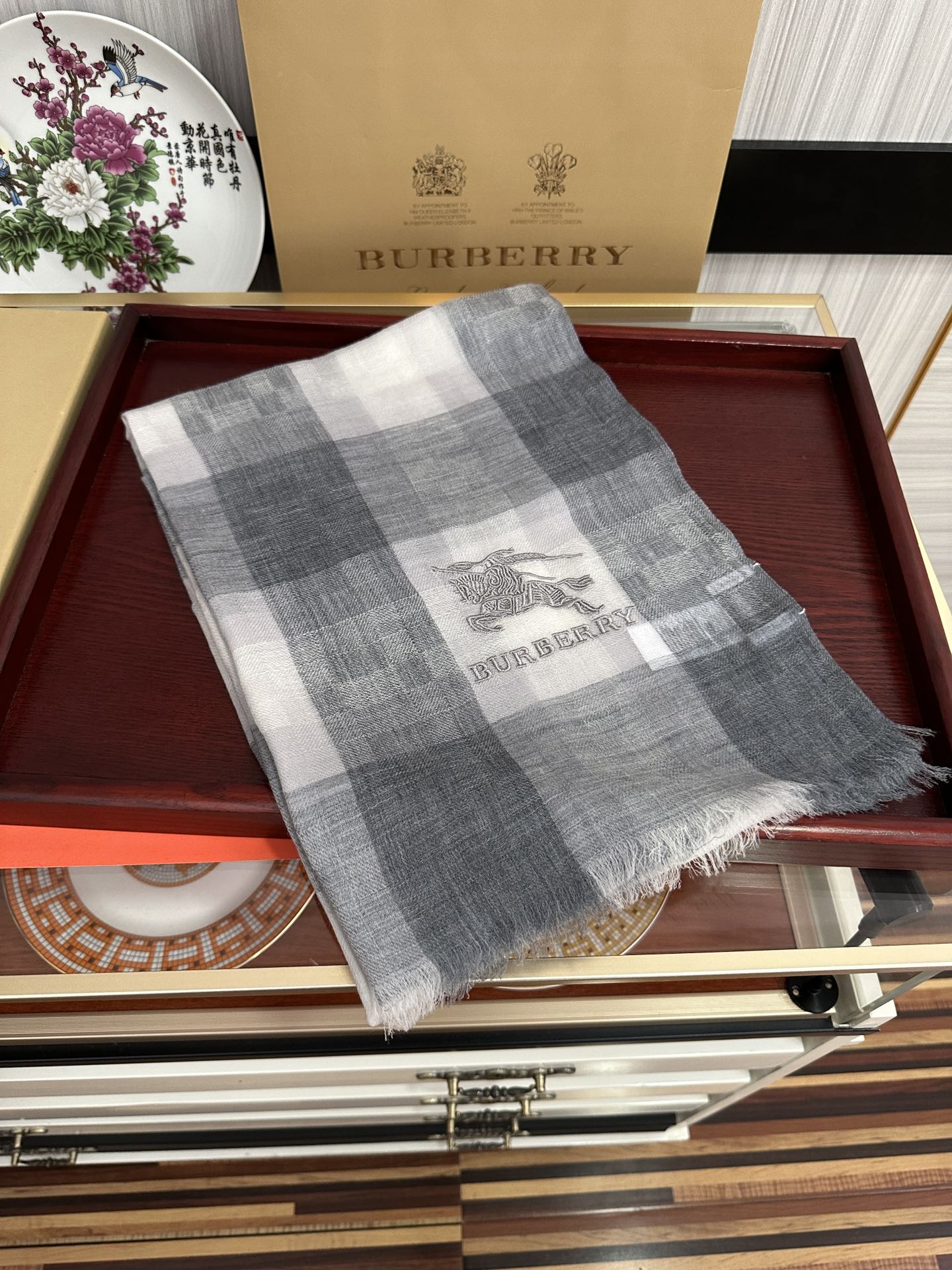 Burberry巴宝莉内蒙古山羊绒围巾