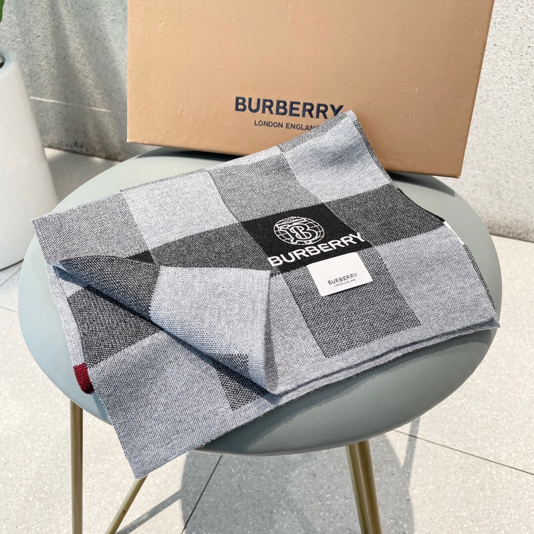 Burberry巴宝莉经典战马100%进口针织羊绒