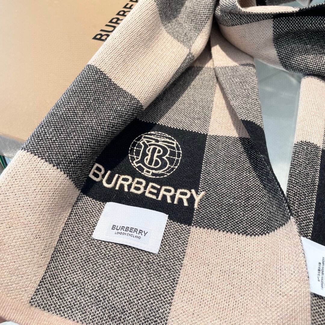 Burberry巴宝莉经典战马100%进口针织羊绒