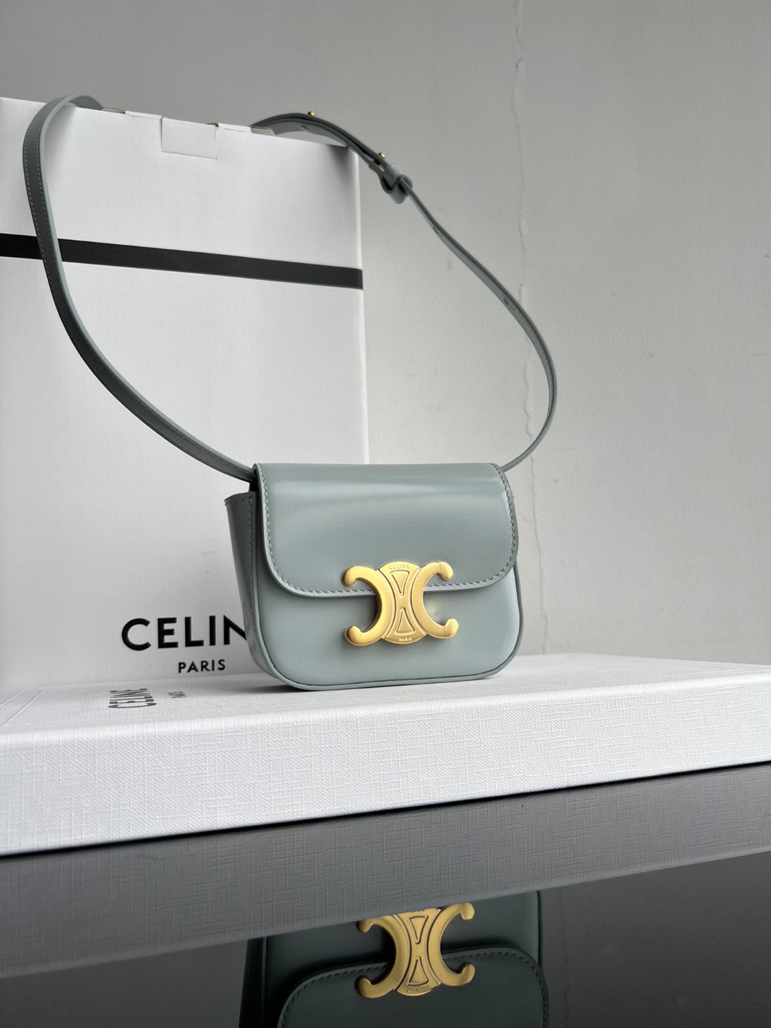 私渠版/配全套豪华包装CELINEmini迷你凯旋门TRIOMPHE亮泽牛皮革手袋耳机包尺寸11X8X4