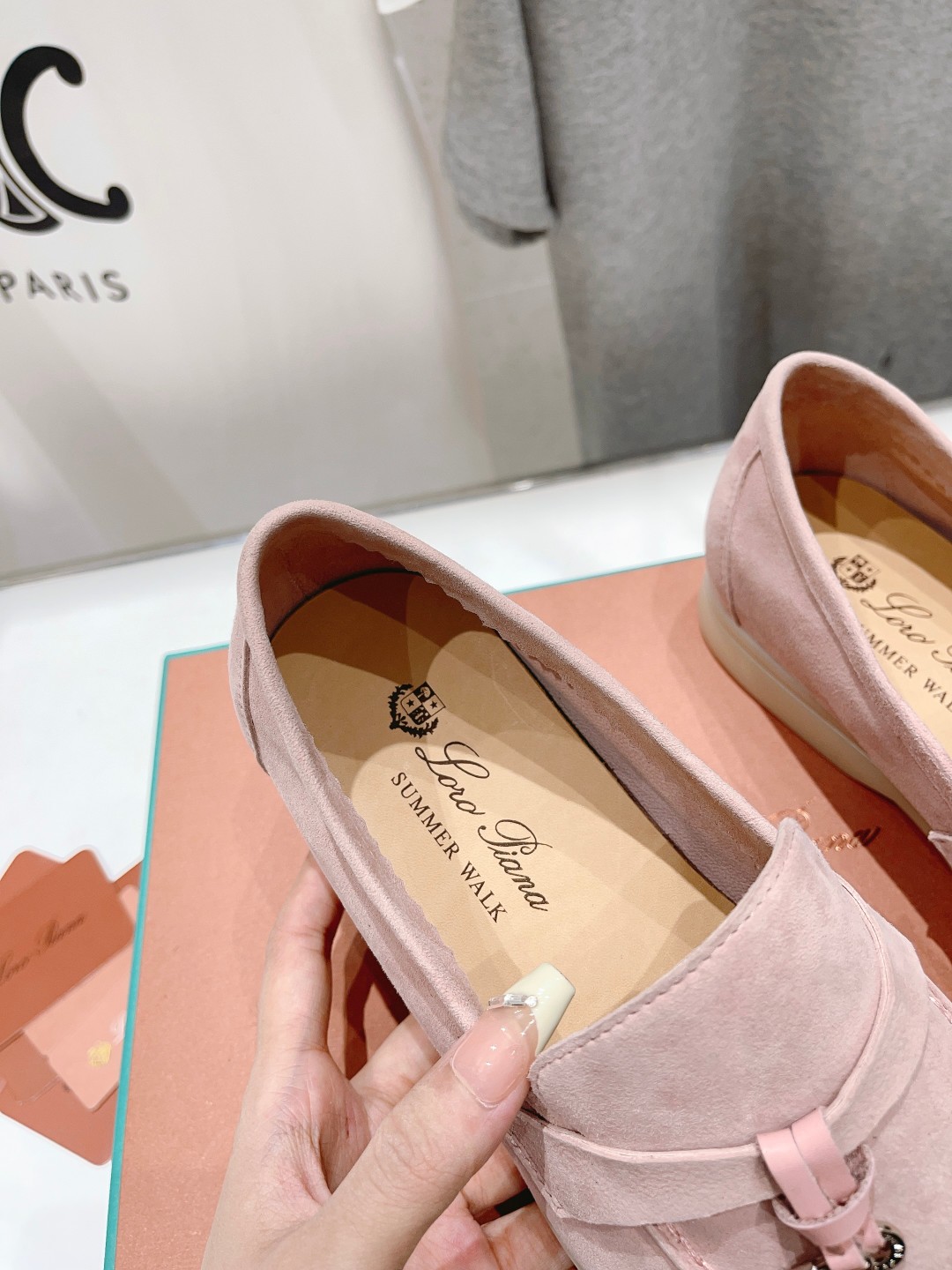 高版本出厂
  Loro Piana* LP万年经典款乐福鞋 简约时尚 脚感超级舒适 一天可以暴走两万步