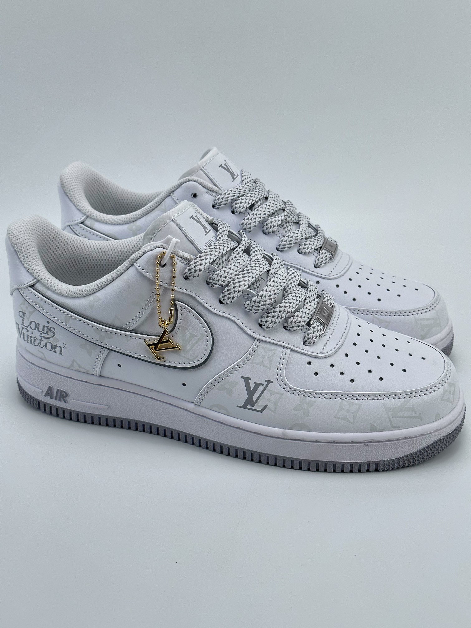 Nike Air Force 1 Low 07 x Louis Vuitton White and Grey Full Print CW2288-111