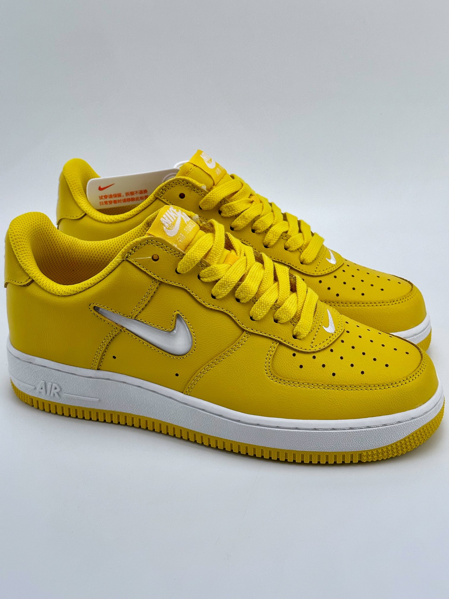 Nike Air Force 1 Low Retro 07 Yellow and White Crystal Hook FJ1044-700