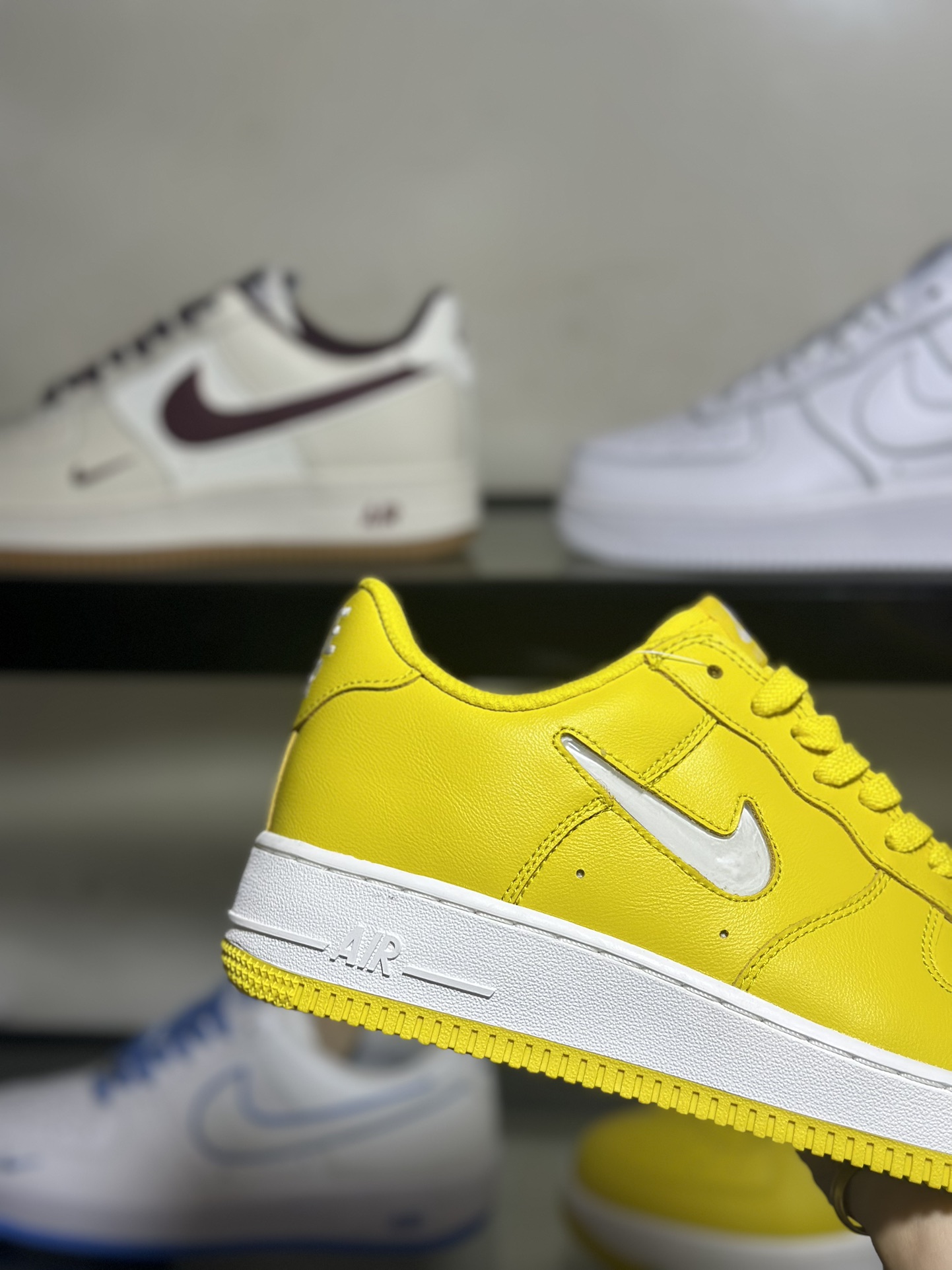 NikeAirForce1Low黄白