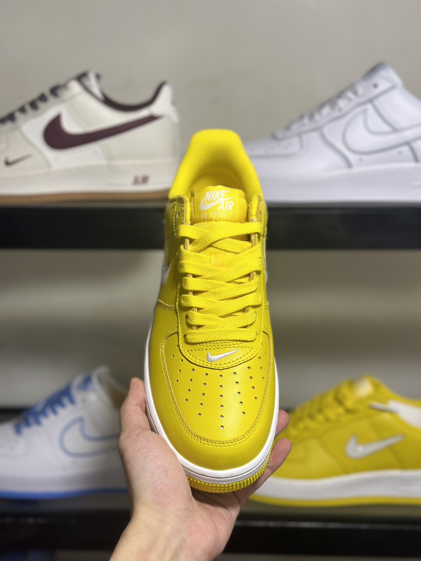 NikeAirForce1Low黄白