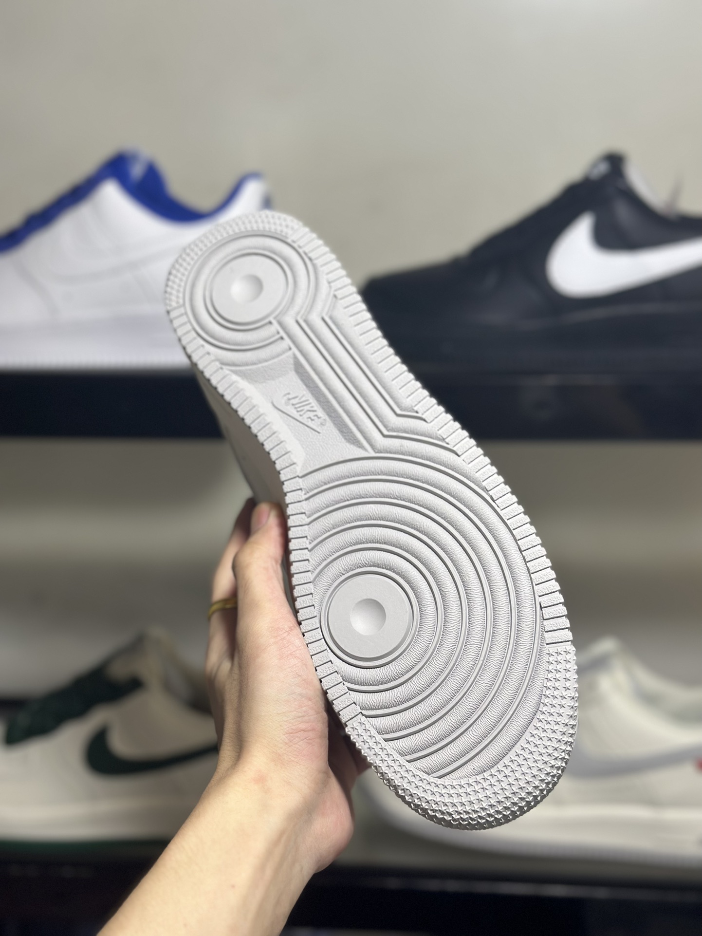 NikeAirForce1Low07