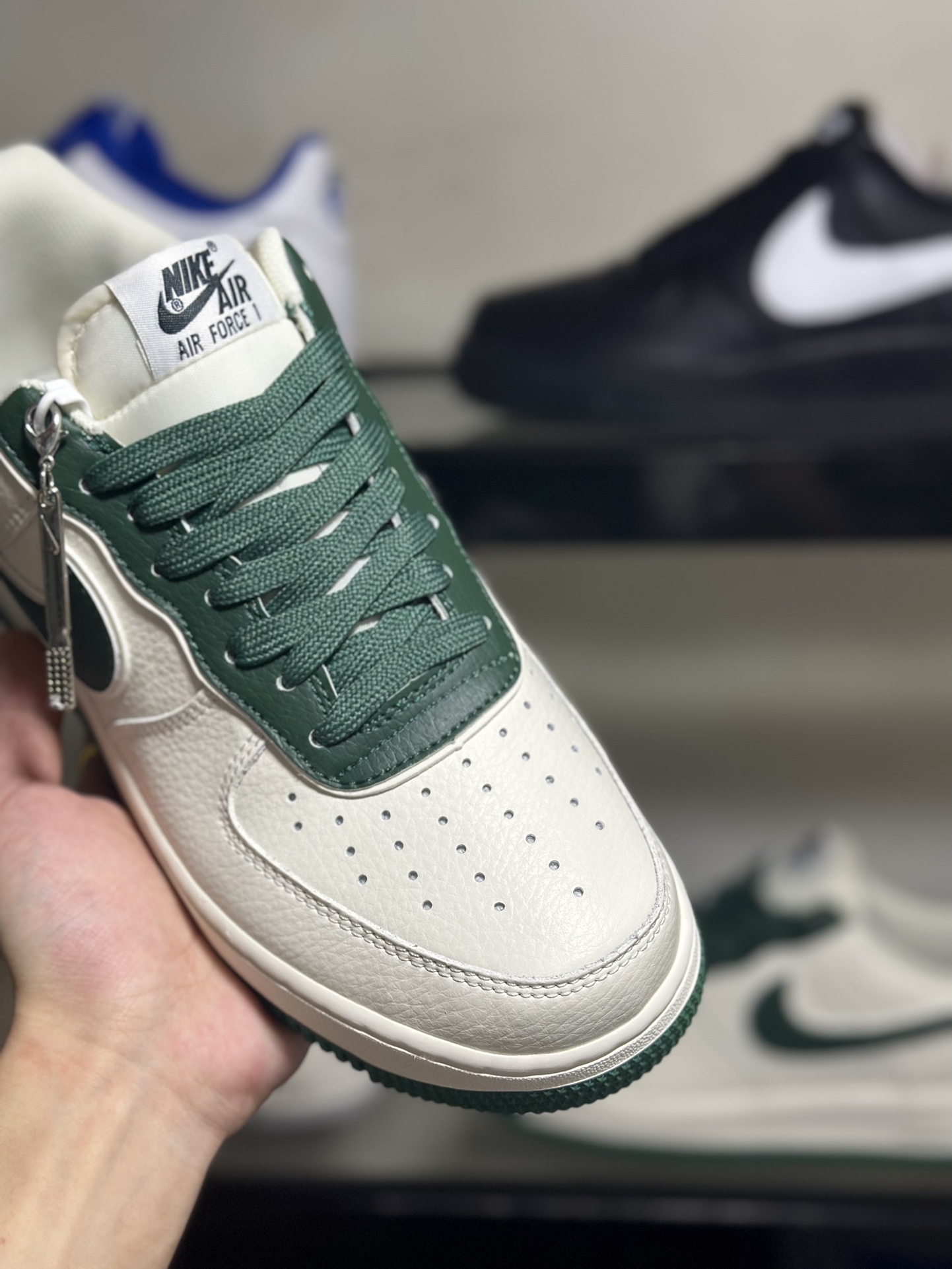 NikeAirForce1Low40