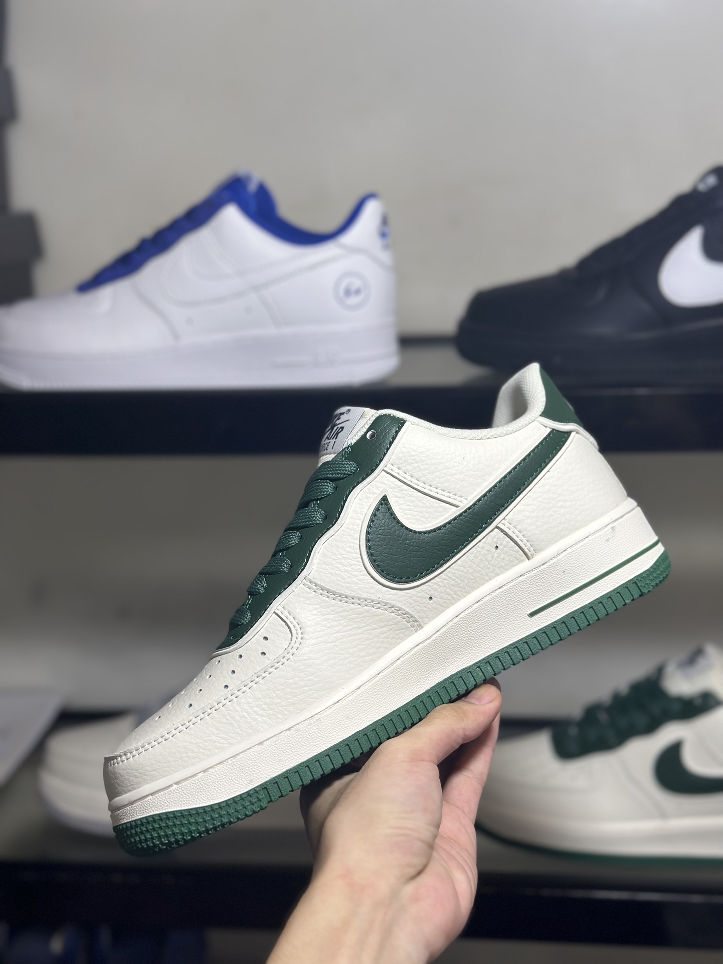 NikeAirForce1Low40