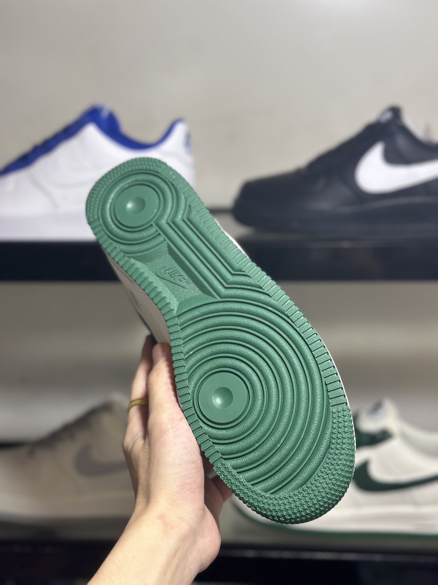 NikeAirForce1Low40