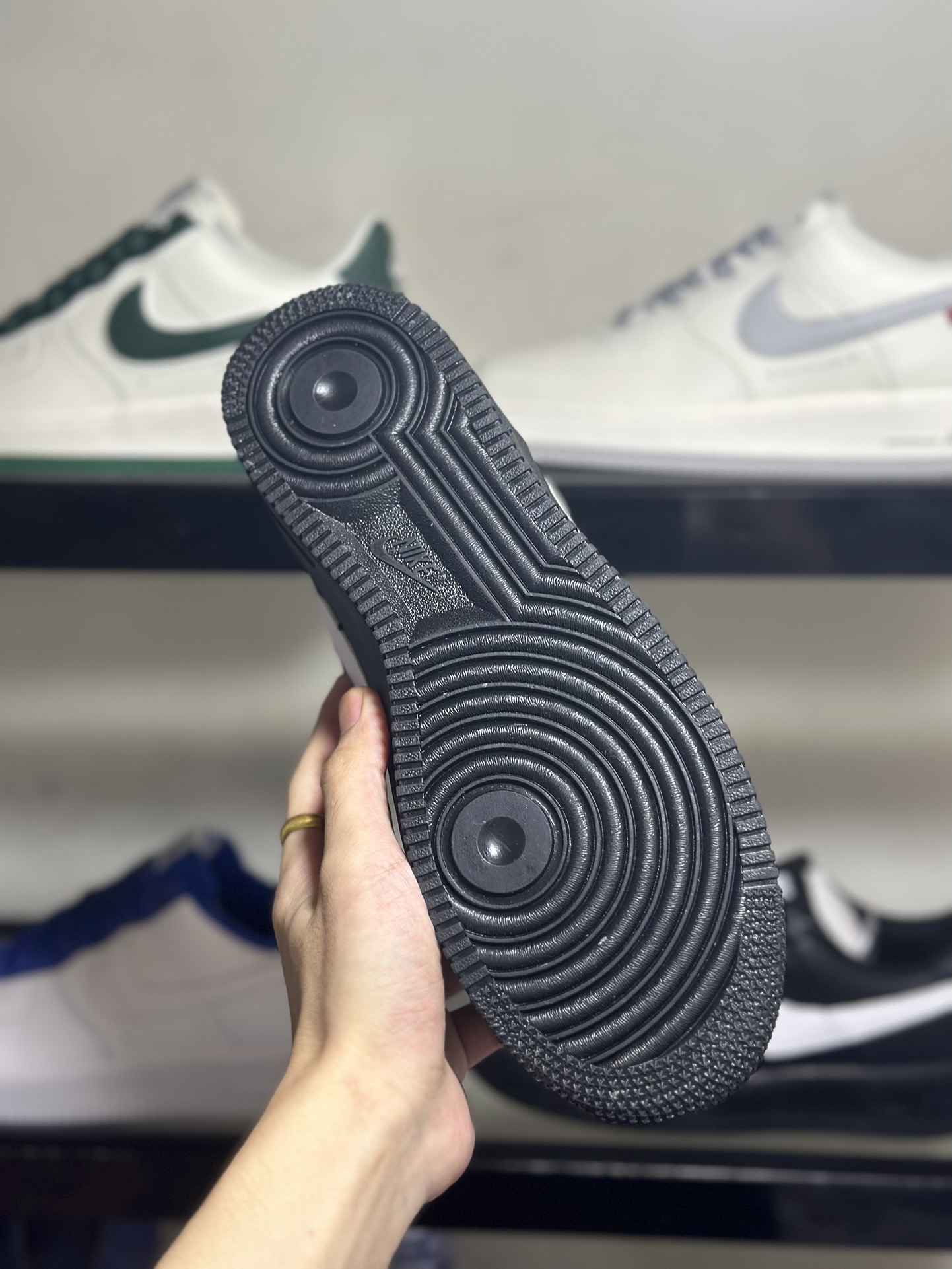 NikeAirForce1Low黑白