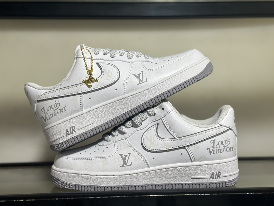 NikeAirForce1LowLV