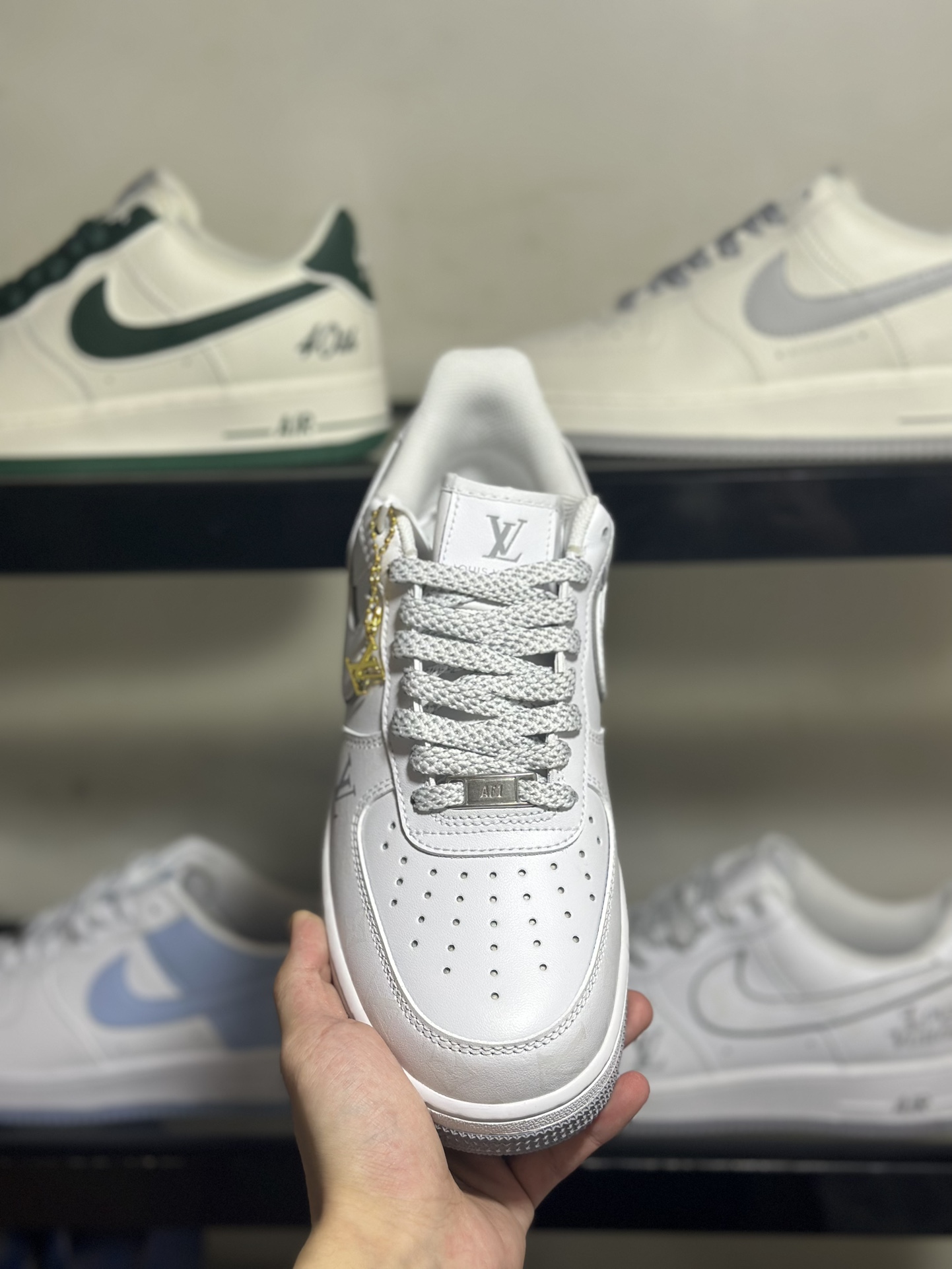 NikeAirForce1LowLV