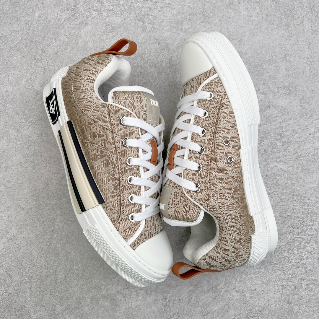 图片[3]-＃零售版 Dior B23 Oblique 迪奥提花面料面包鞋 原版一比一开发 23s年度最新款 全套正品新版包装配件 这款B23滑板运动鞋是本季新品 全新演绎标志性的设计 突显厚实的廓形和时尚的魅力 采用奶油白色提花面料精心制作 通体饰以 Oblique 印花 搭配正面粗鞋带、加垫鞋舌、加固圆形鞋头和后侧提拉环等经典滑板鞋的标识 白色橡胶鞋底饰以 Oblique 印花补丁更品精致 尺码：39 40 41 42 43 44 45 46-选品中心