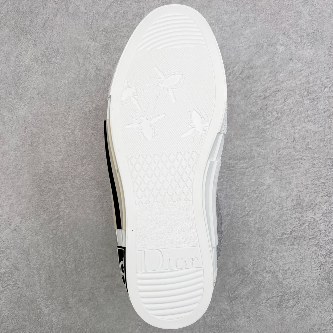 图片[9]-＃零售版 Dior B23 Oblique 迪奥提花面料面包鞋 原版一比一开发 23s年度最新款 全套正品新版包装配件 这款B23滑板运动鞋是本季新品 全新演绎标志性的设计 突显厚实的廓形和时尚的魅力 采用奶油白色提花面料精心制作 通体饰以 Oblique 印花 搭配正面粗鞋带、加垫鞋舌、加固圆形鞋头和后侧提拉环等经典滑板鞋的标识 白色橡胶鞋底饰以 Oblique 印花补丁更品精致 尺码：39 40 41 42 43 44 45 46-选品中心