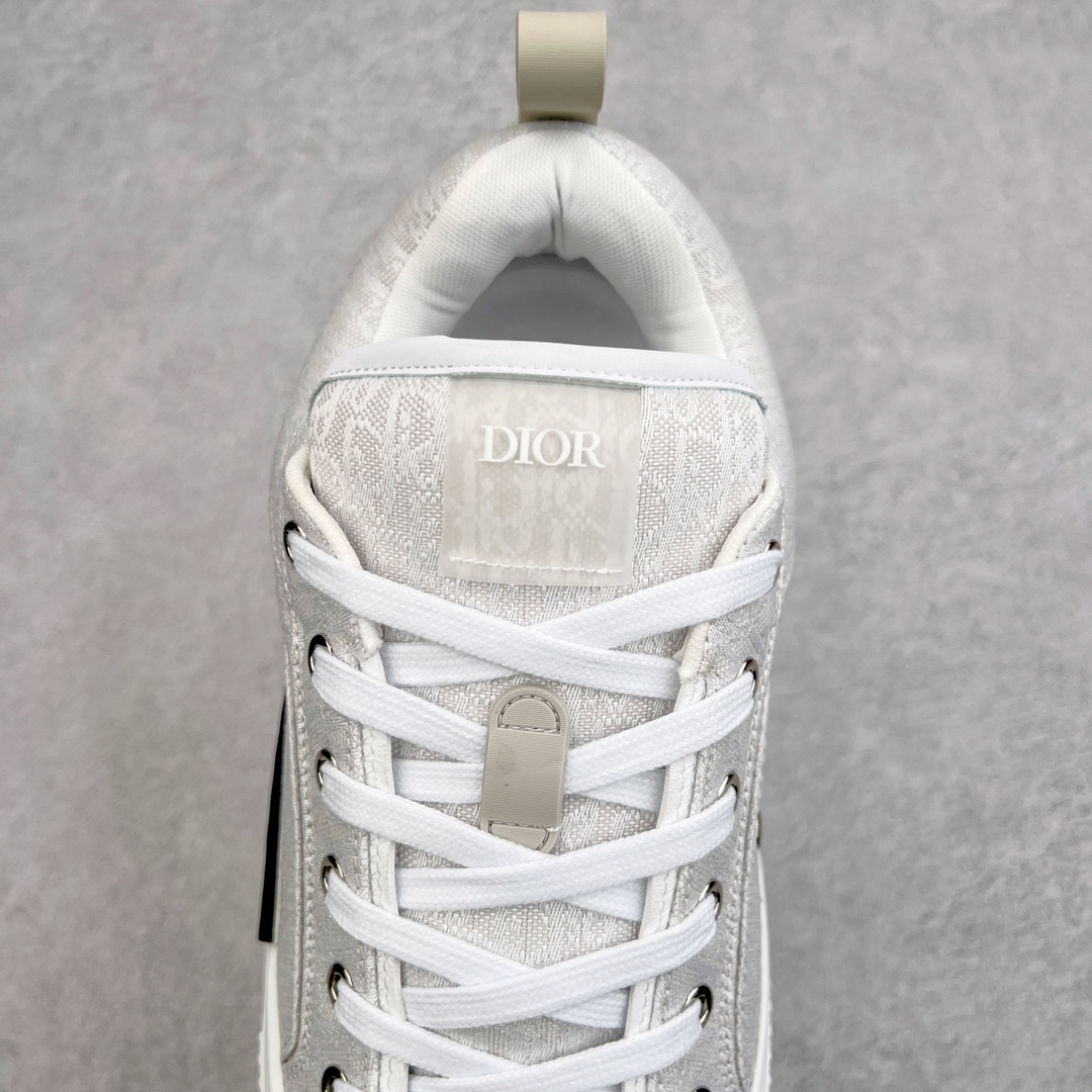 图片[5]-＃零售版 Dior B23 Oblique 迪奥提花面料面包鞋 原版一比一开发 23s年度最新款 全套正品新版包装配件 这款B23滑板运动鞋是本季新品 全新演绎标志性的设计 突显厚实的廓形和时尚的魅力 采用奶油白色提花面料精心制作 通体饰以 Oblique 印花 搭配正面粗鞋带、加垫鞋舌、加固圆形鞋头和后侧提拉环等经典滑板鞋的标识 白色橡胶鞋底饰以 Oblique 印花补丁更品精致 尺码：39 40 41 42 43 44 45 46-选品中心