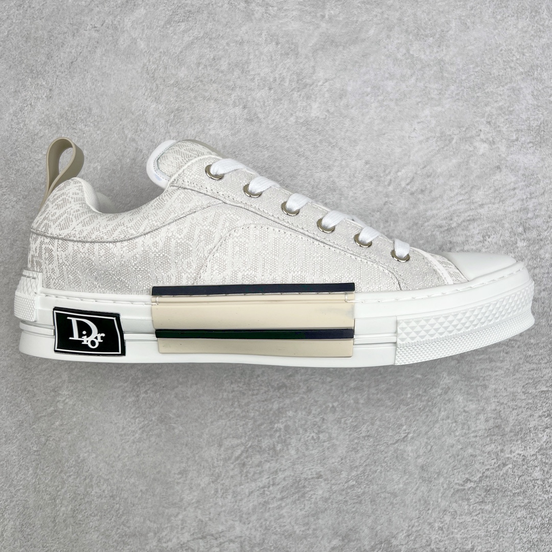 ＃零售版 Dior B23 Oblique 迪奥提花面料面包鞋 原版一比一开发 23s年度最新款 全套正品新版包装配件 这款B23滑板运动鞋是本季新品 全新演绎标志性的设计 突显厚实的廓形和时尚的魅力 采用奶油白色提花面料精心制作 通体饰以 Oblique 印花 搭配正面粗鞋带、加垫鞋舌、加固圆形鞋头和后侧提拉环等经典滑板鞋的标识 白色橡胶鞋底饰以 Oblique 印花补丁更品精致 尺码：39 40 41 42 43 44 45 46-选品中心