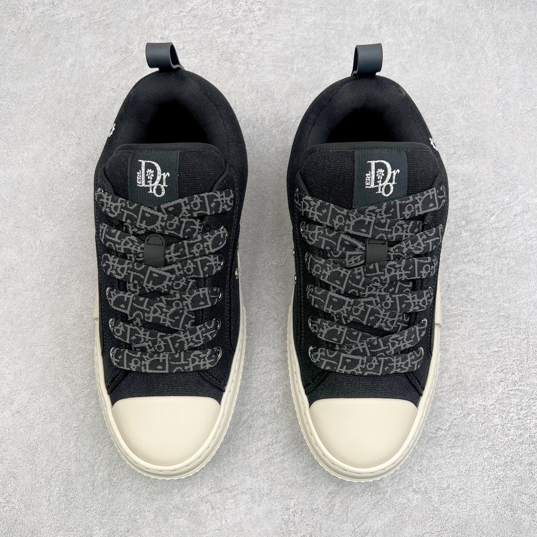 图片[2]-＃零售版 Dior B23 Oblique 迪奥提花面料面包鞋 原版一比一开发 23s年度最新款 全套正品新版包装配件 这款B23滑板运动鞋是本季新品 全新演绎标志性的设计 突显厚实的廓形和时尚的魅力 采用奶油白色提花面料精心制作 通体饰以 Oblique 印花 搭配正面粗鞋带、加垫鞋舌、加固圆形鞋头和后侧提拉环等经典滑板鞋的标识 白色橡胶鞋底饰以 Oblique 印花补丁更品精致 尺码：39 40 41 42 43 44 45 46-选品中心