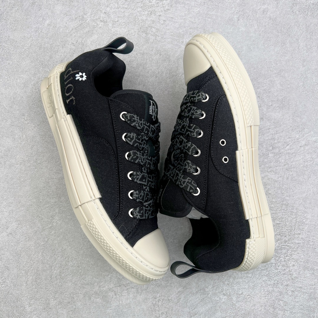 图片[3]-＃零售版 Dior B23 Oblique 迪奥提花面料面包鞋 原版一比一开发 23s年度最新款 全套正品新版包装配件 这款B23滑板运动鞋是本季新品 全新演绎标志性的设计 突显厚实的廓形和时尚的魅力 采用奶油白色提花面料精心制作 通体饰以 Oblique 印花 搭配正面粗鞋带、加垫鞋舌、加固圆形鞋头和后侧提拉环等经典滑板鞋的标识 白色橡胶鞋底饰以 Oblique 印花补丁更品精致 尺码：39 40 41 42 43 44 45 46-选品中心