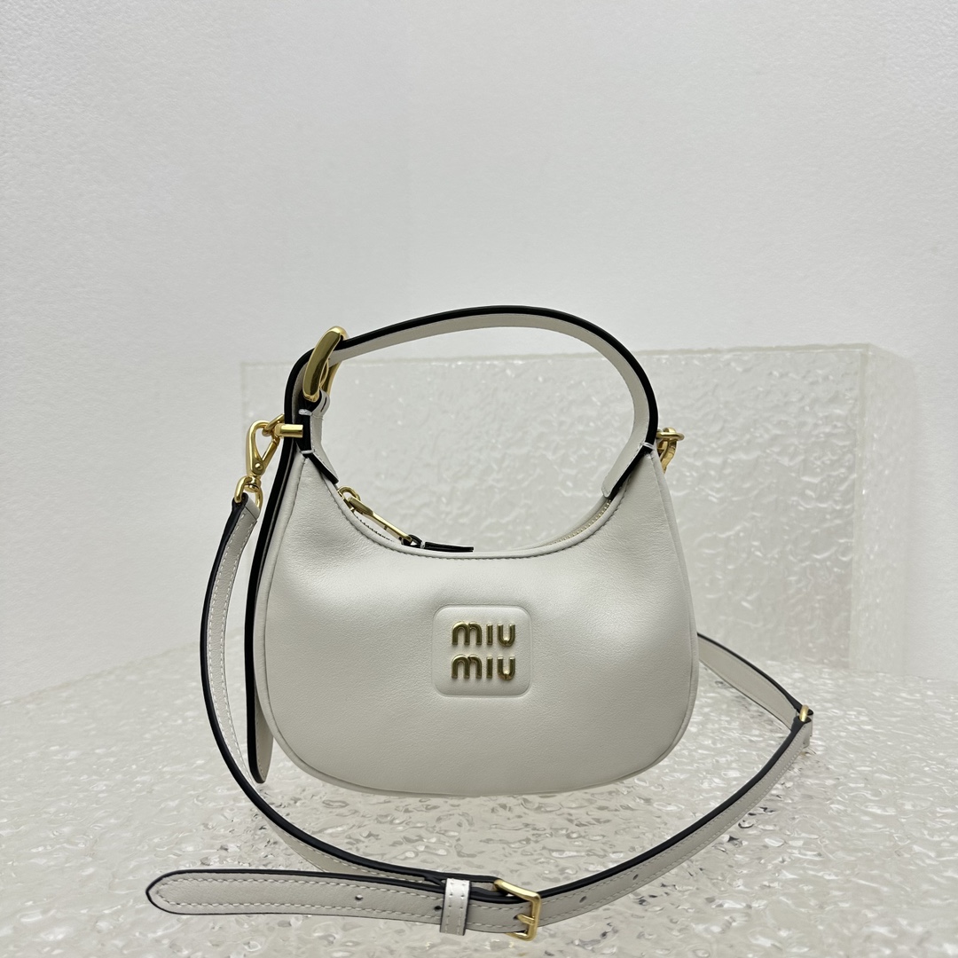Miu Miu [small white]