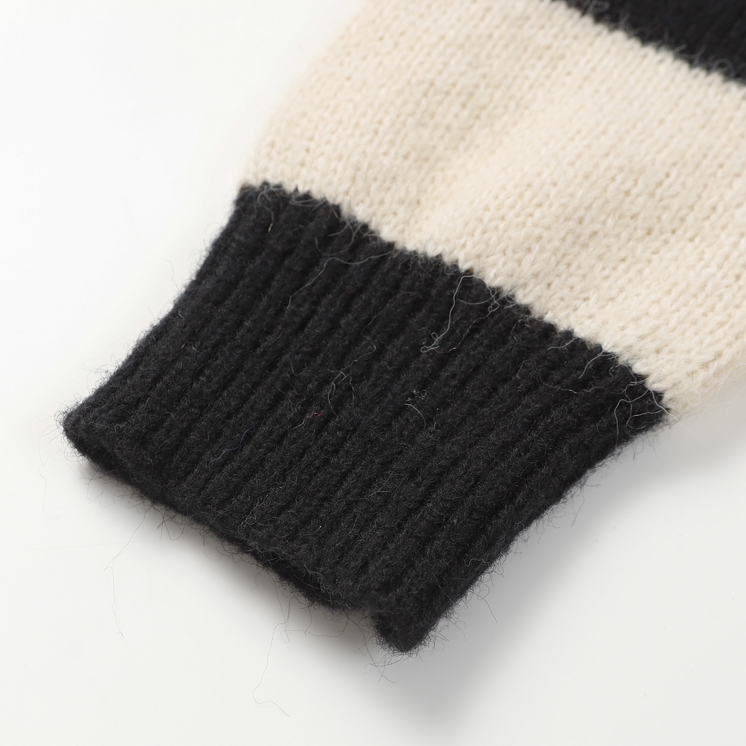 Balenciaga Sweaters with Embroidered Logo: Mahi Hair Process, Black & White, Original Capacitor - 图片 6