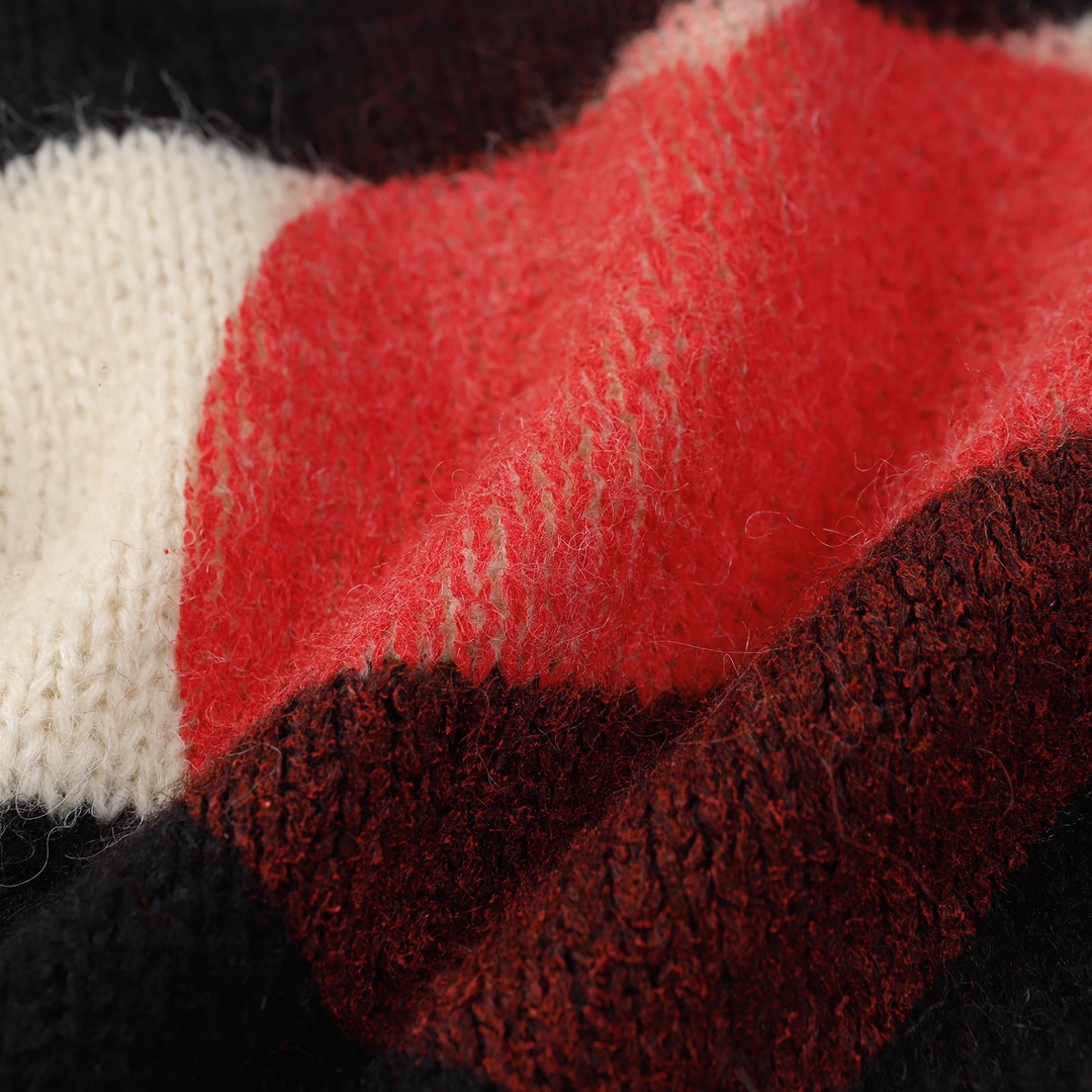 Balenciaga Sweaters with Embroidered Logo: Mahi Hair Process, Black & White, Original Capacitor - 图片 9