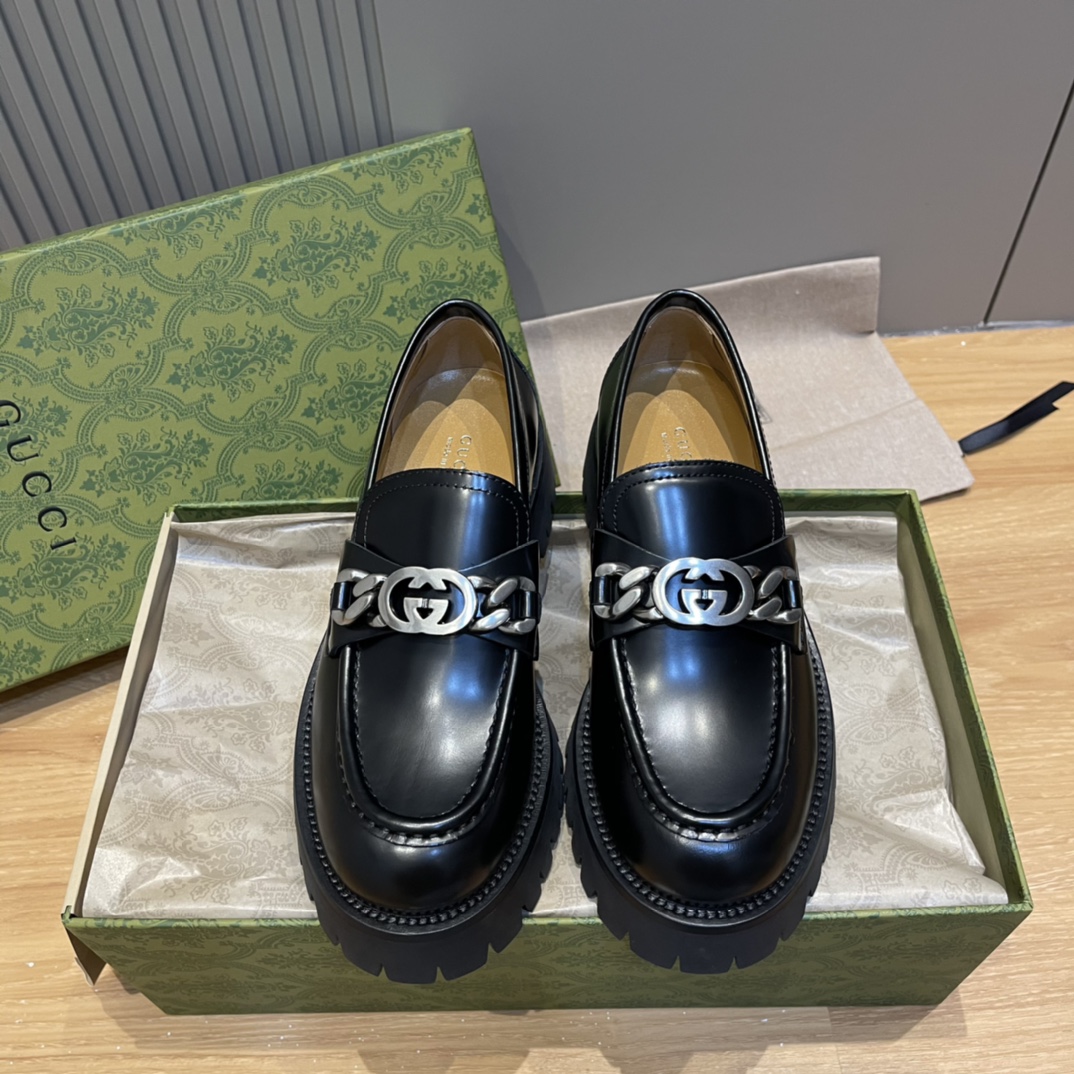 GUCCI 乐福鞋 黑色 牛皮 银扣 厚底