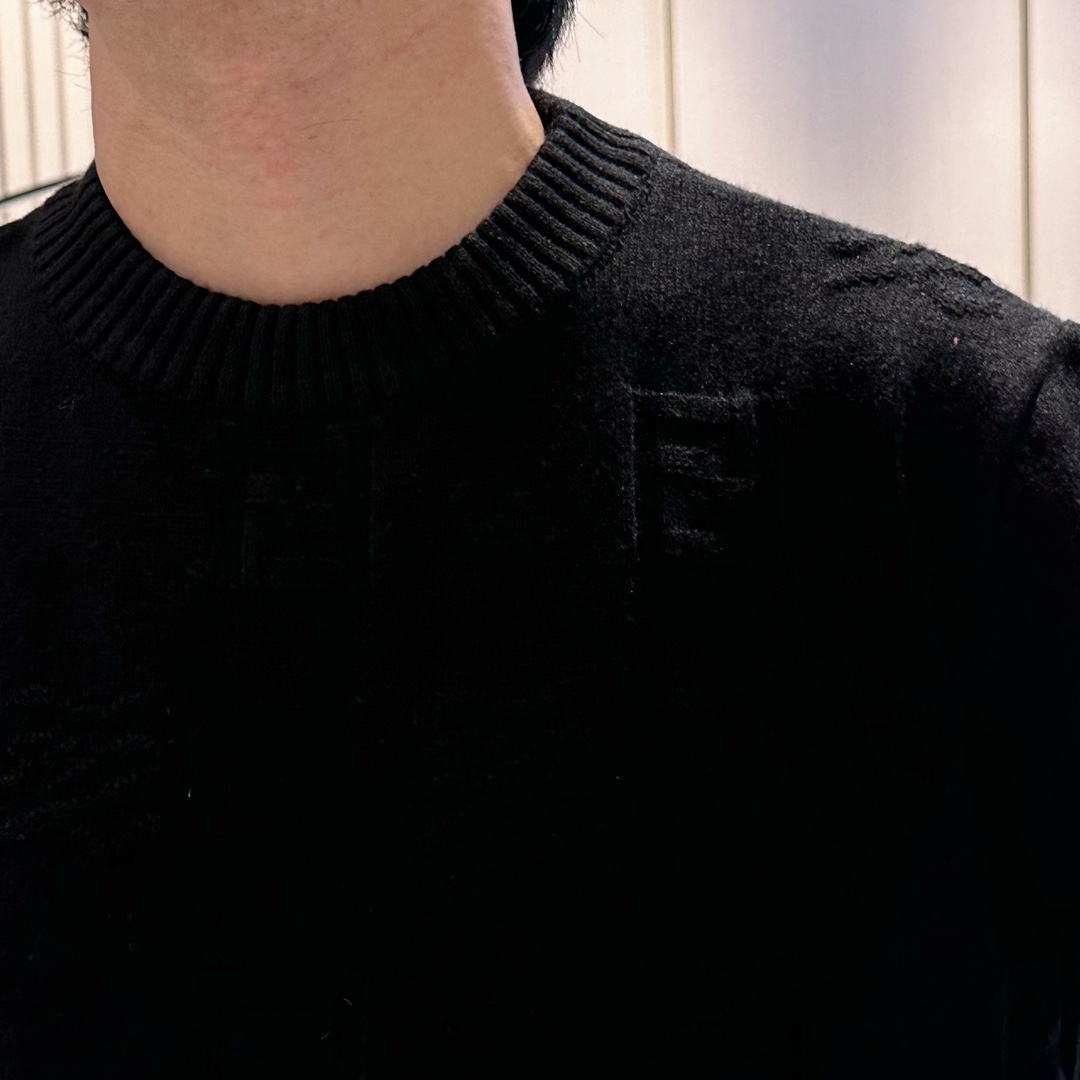 FF2023秋冬新款针织毛衣高端品质专柜版本潮人最爱风格系列撞色拼接设计LOGO图案标志精选优质羊毛混纺