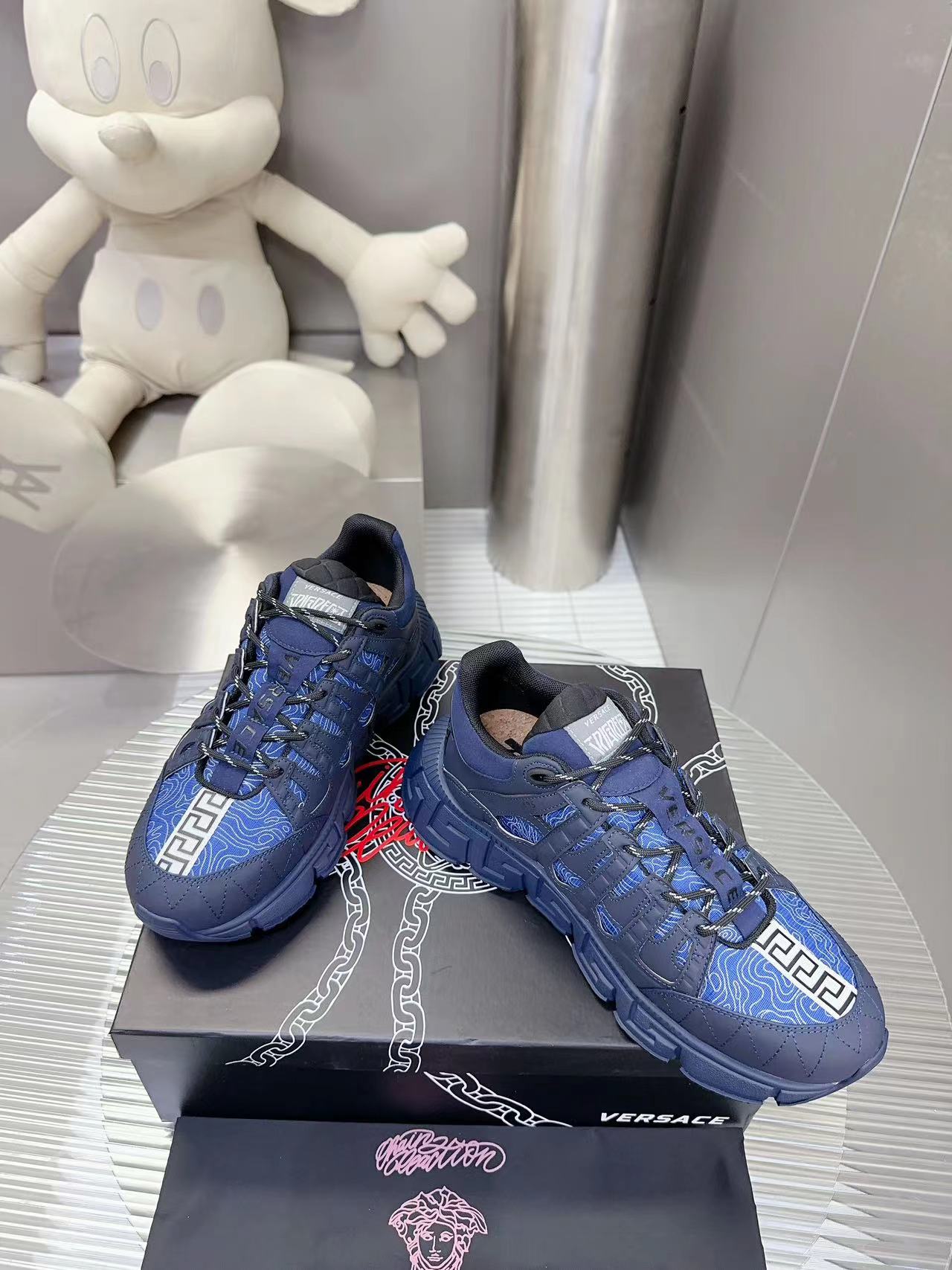 Versace Couple Sneakers: Original High-End Design, Full Colour, Vendor Price 667 💰 - 图片 4