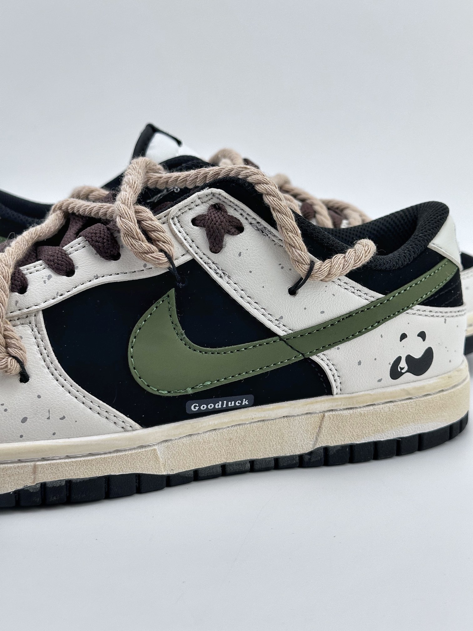 NIKE SB Dunk Low Little Panda Chinese Style DD1391-100