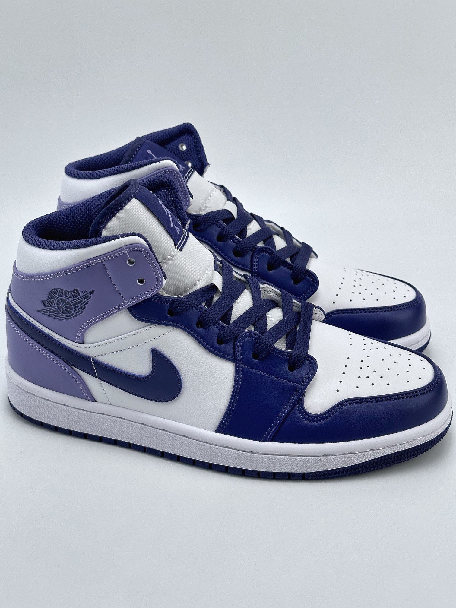 Air Jordan 1 Mid ”Blueberry” 白紫 DQ8426-515