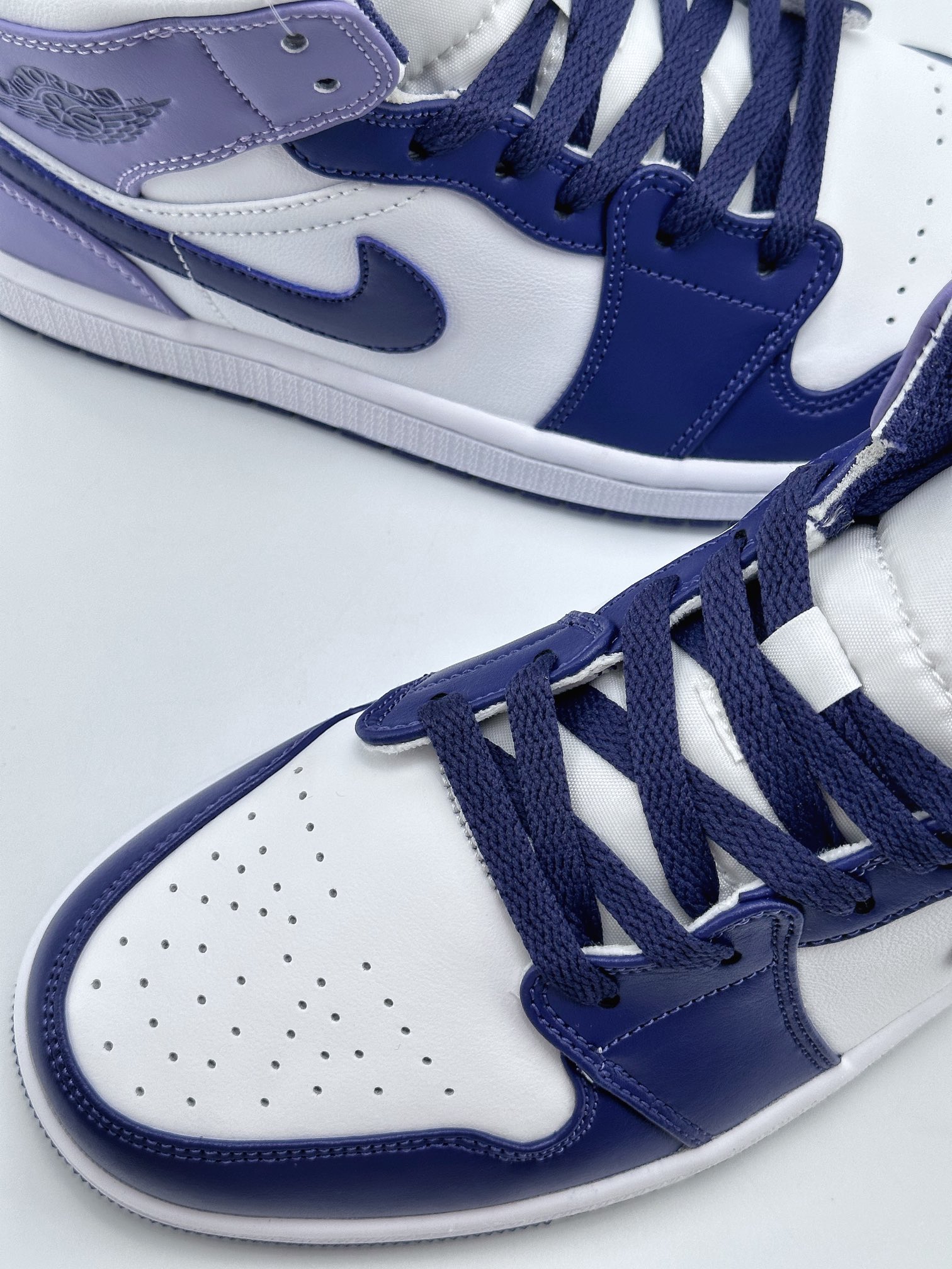 Air Jordan 1 Mid ”Blueberry” 白紫 DQ8426-515