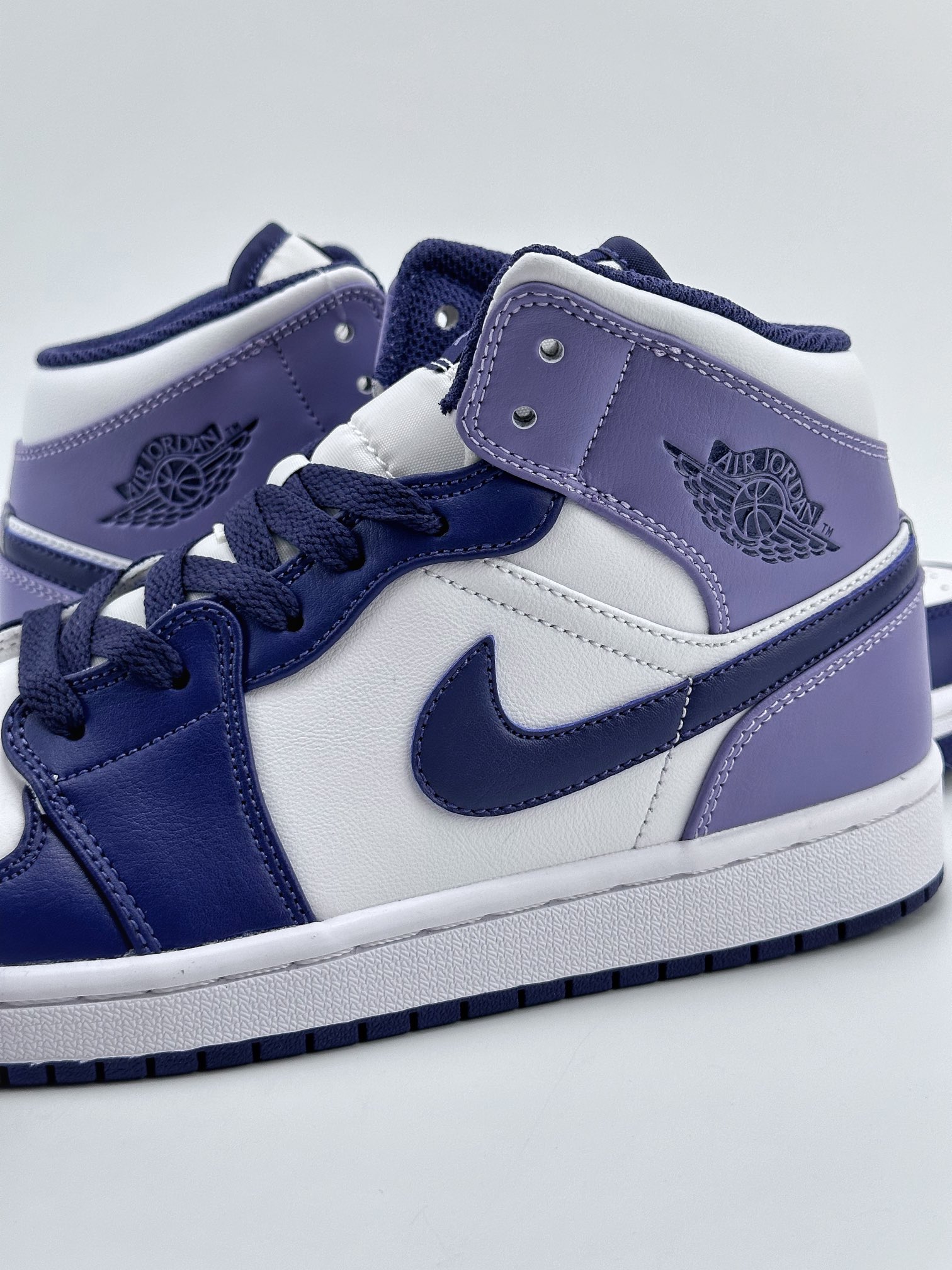 Air Jordan 1 Mid ”Blueberry” 白紫 DQ8426-515