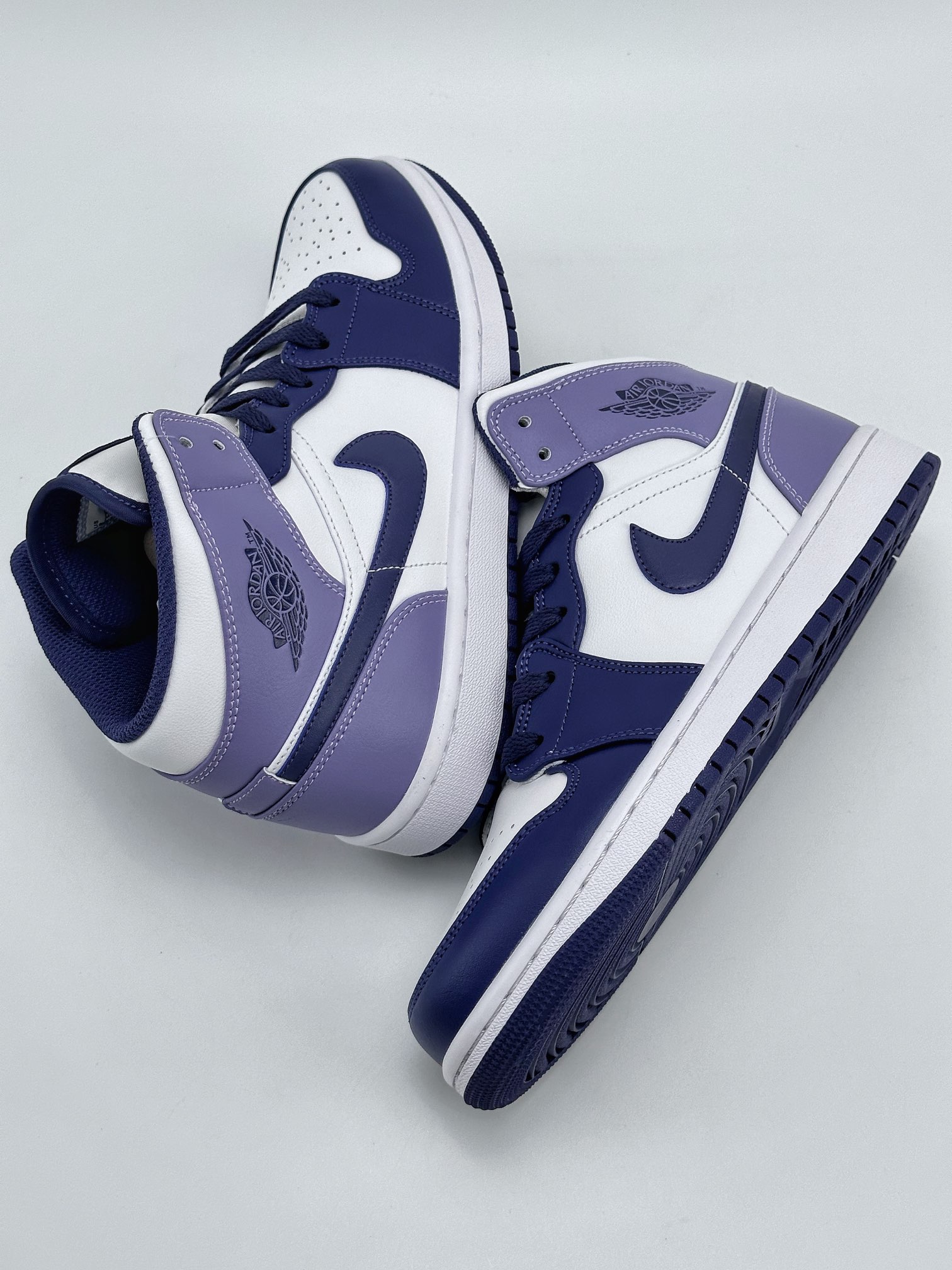 Air Jordan 1 Mid ”Blueberry” 白紫 DQ8426-515