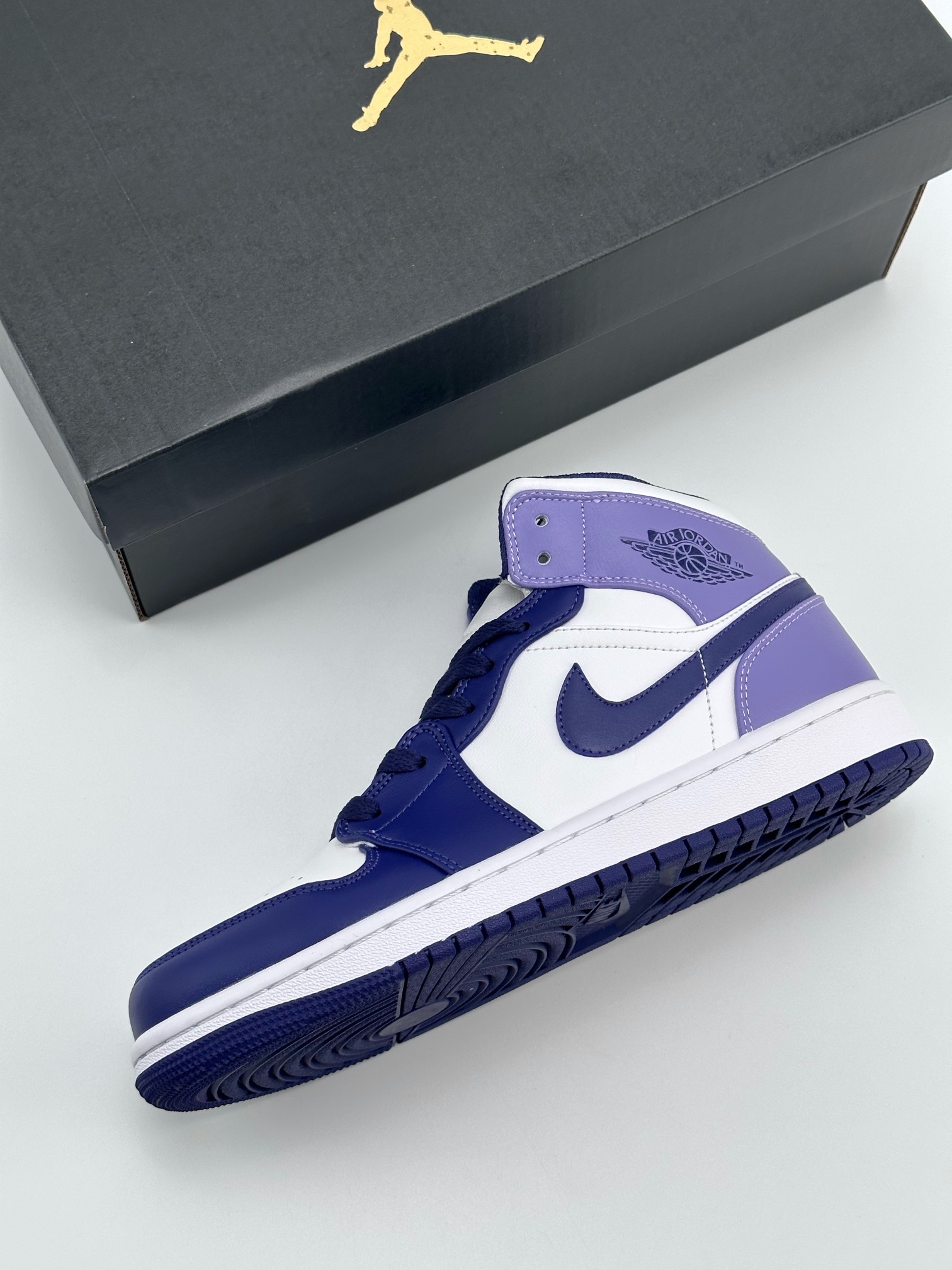 Air Jordan 1 Mid ”Blueberry” 白紫 DQ8426-515