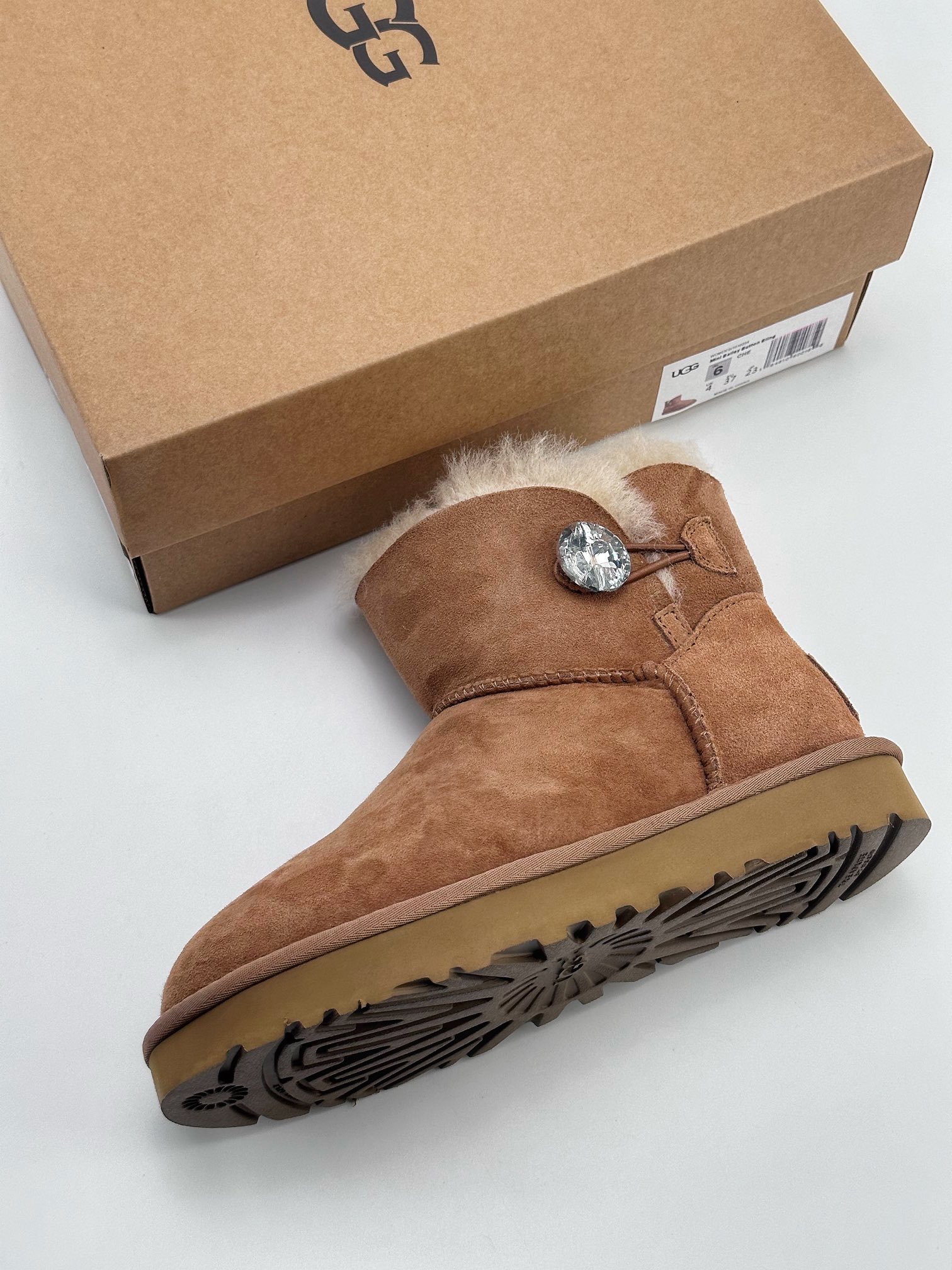 UGG classic diamond buckle short snow boots