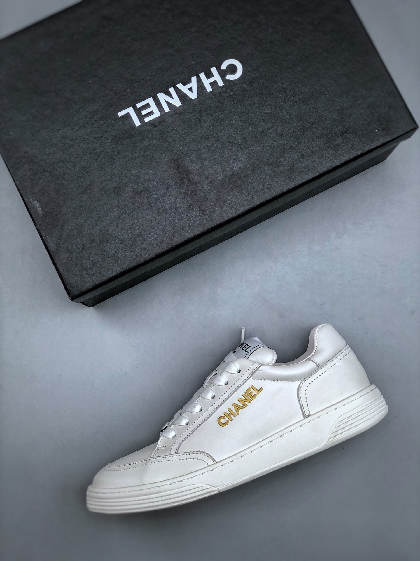 Chanel - 2023 top casual sneakers