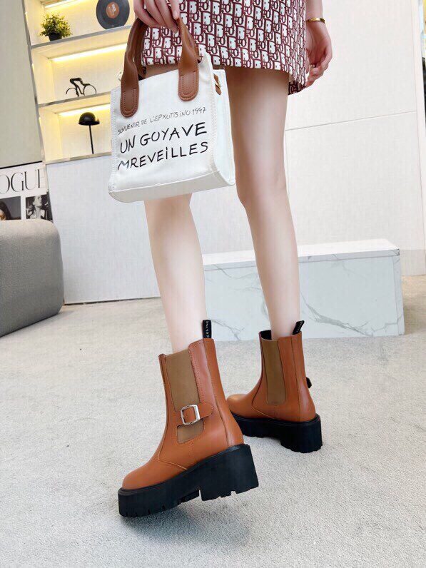 P295[發][發][發]Celine 2023冬 凯旋门松紧扣带 套脚厚底 短筒靴！！面料头层牛皮、内里羊标准码数35/40（41、42订做不退放）
