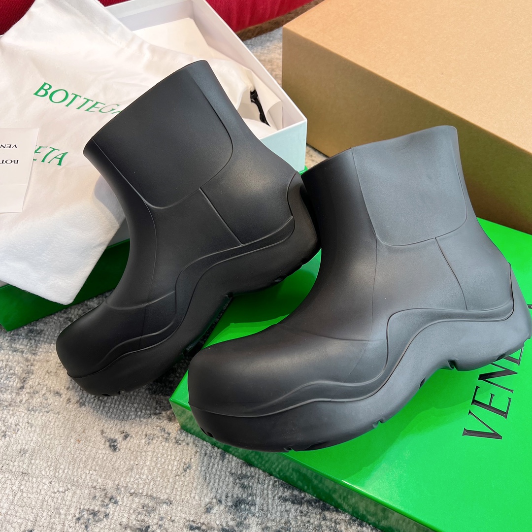 [Bottega Veneta Women
