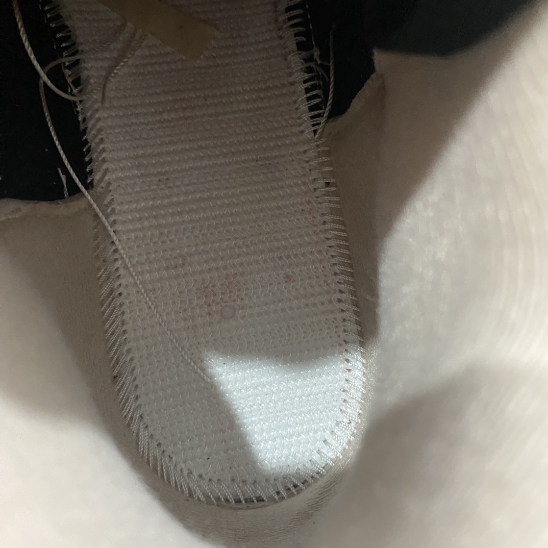 图片[8]-【莞产裁片1Air Jordan AJ3 Retro 大象爆裂纹 CT8532-008原楦原纸板开发 确保原汁原味 原厂皮料质感色泽绝无偏差 完美中底拉帮 原厂中底钢印  原档案大底 如假白送 大底纹路 气垫通透度PU的回弹性均百分百还原 原厂电绣鞋舌飞人刺绣针数立体讲究精细欢迎对比正品原鞋SIZE：40.5 41 42 42.5 43 44 44.5 45 46 47.5-莆田鞋批发中心