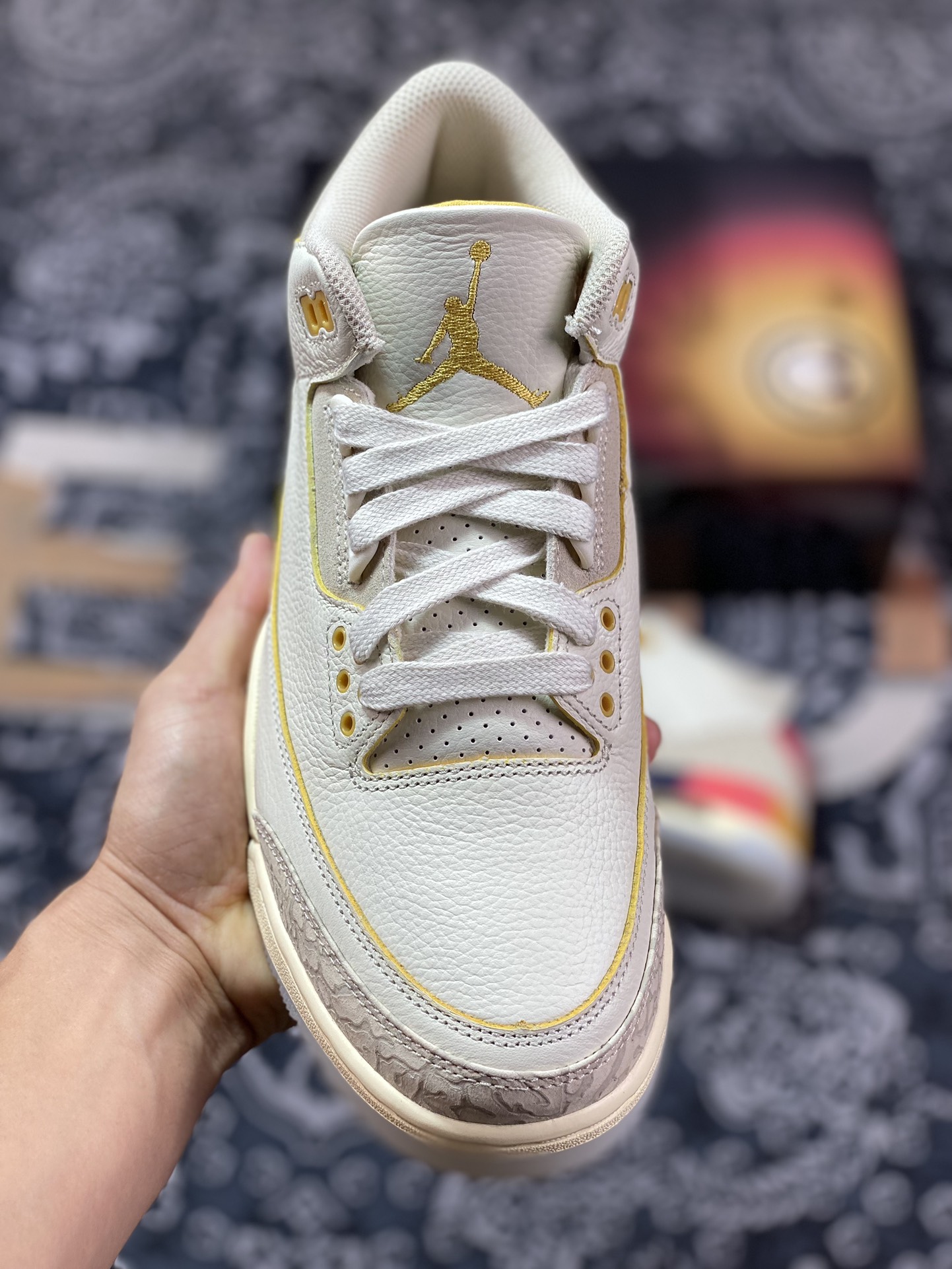 老汪纯原生产线 J Balvin x Air Jordan 3 联名 彩虹笑脸 FN0344-901