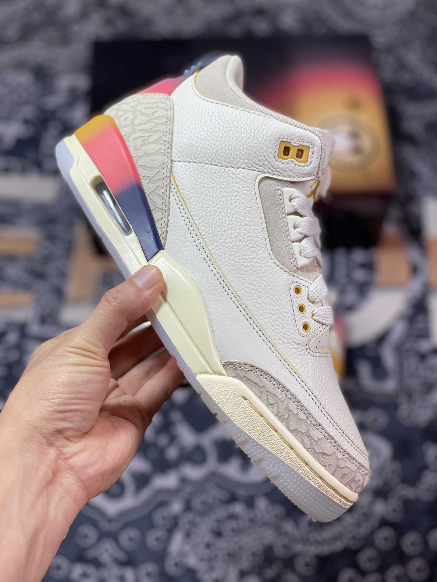 老汪纯原生产线 J Balvin x Air Jordan 3 联名 彩虹笑脸 FN0344-901