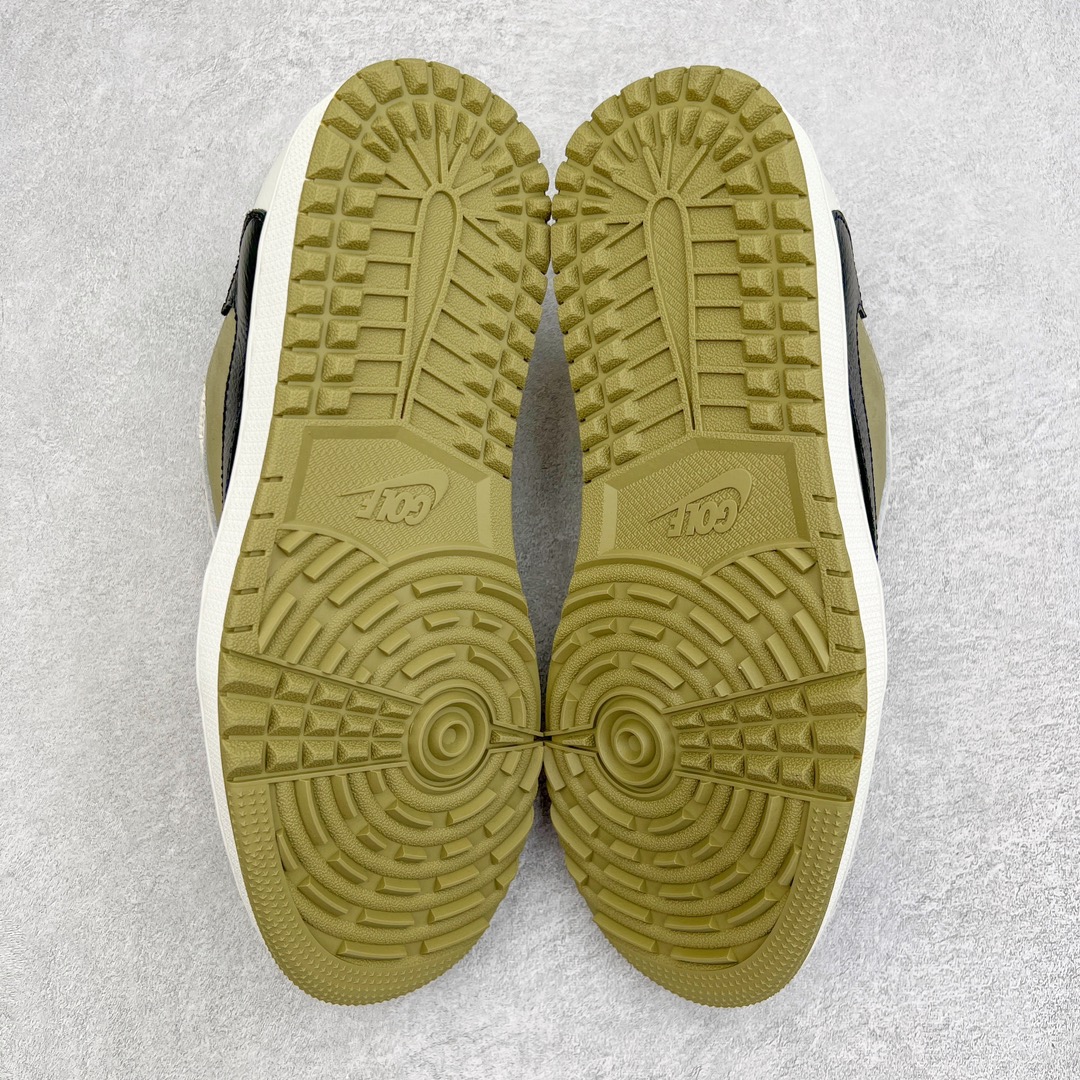 图片[9]-＃LJ渠道版 Travis Scott x Air Jordan AJ1 Low Golf \\\”Olive\\\” TS联名倒钩高尔夫低帮6.0 FZ3124-200 原盒原配 原厂拉帮工艺 针距密度一致 全新升级网板中底 原楦原纸板开发 后跟弧度收口自然不对折 极致一眼正品既视感 原厂皮料 进口玻璃冲刀皮料裁剪零毛边 承诺百分百一致原鞋 全鞋电脑针车工艺 鞋面清洁度最高QC检验标准 控制溢胶 原厂电绣工艺 鞋标鞋盒、防尘纸 均采购来自原厂 尺码：36 36.5 37.5 38 38.5 39 40 40.5 41 42 42.5 43 44 44.5 45 46 47.5-选品中心