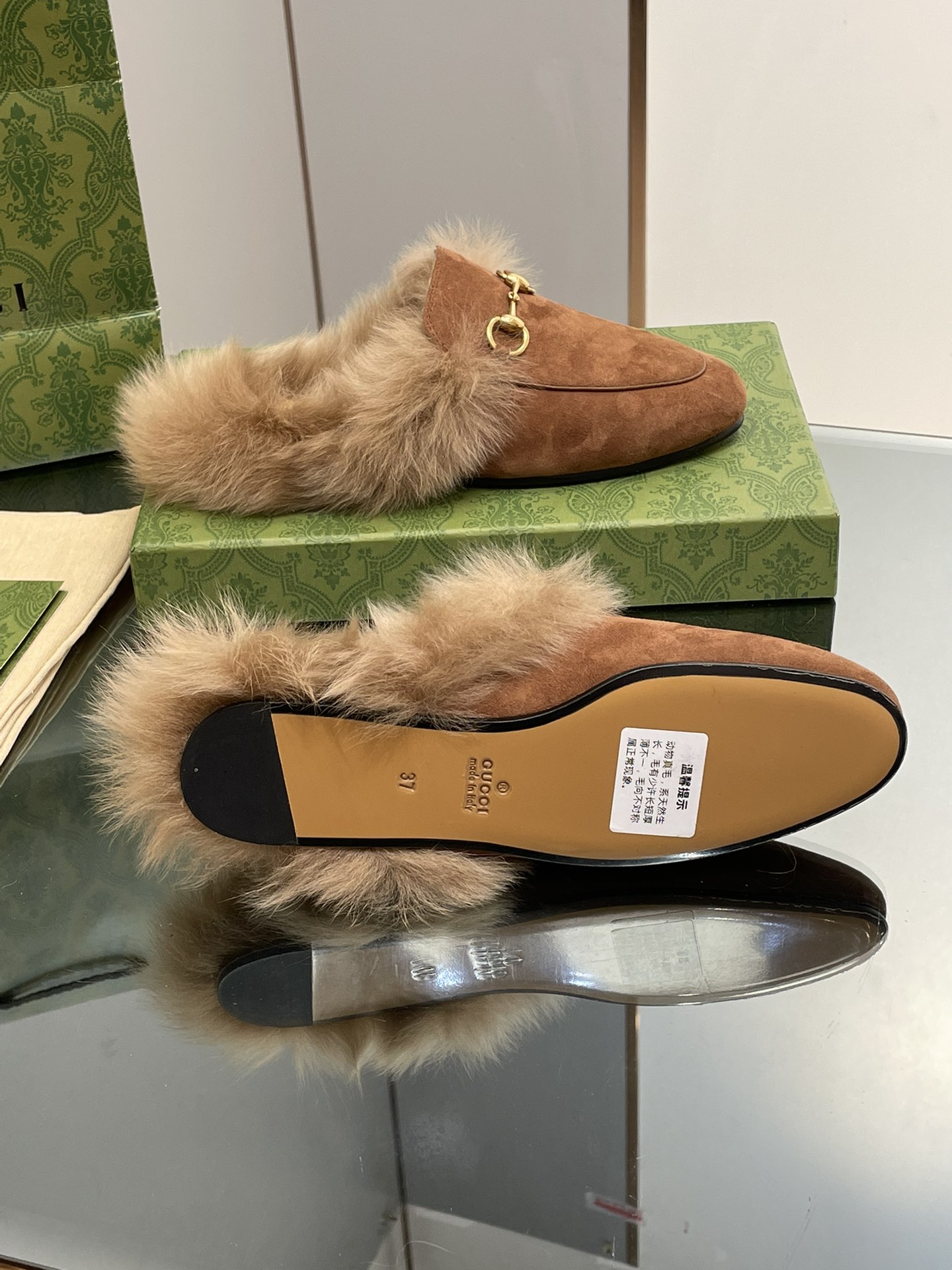 Gucci Princetown Leather Slipper with Horsebit 10 i1694404600 1743 8