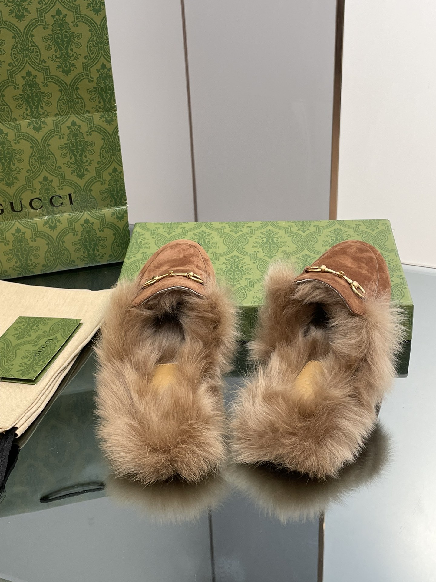 Gucci Princetown Leather Slipper with Horsebit 4 i1694404600 7701 2