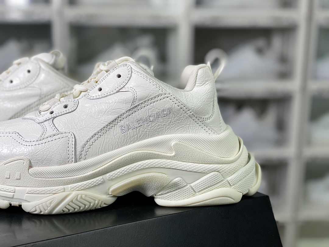 Balenciaga Triple S Clear Sole Sneaker ”Black/White” Fashion Grandpa Sneakers ”Pigskin Surface Ivory White” 536737 W2FW6 0102