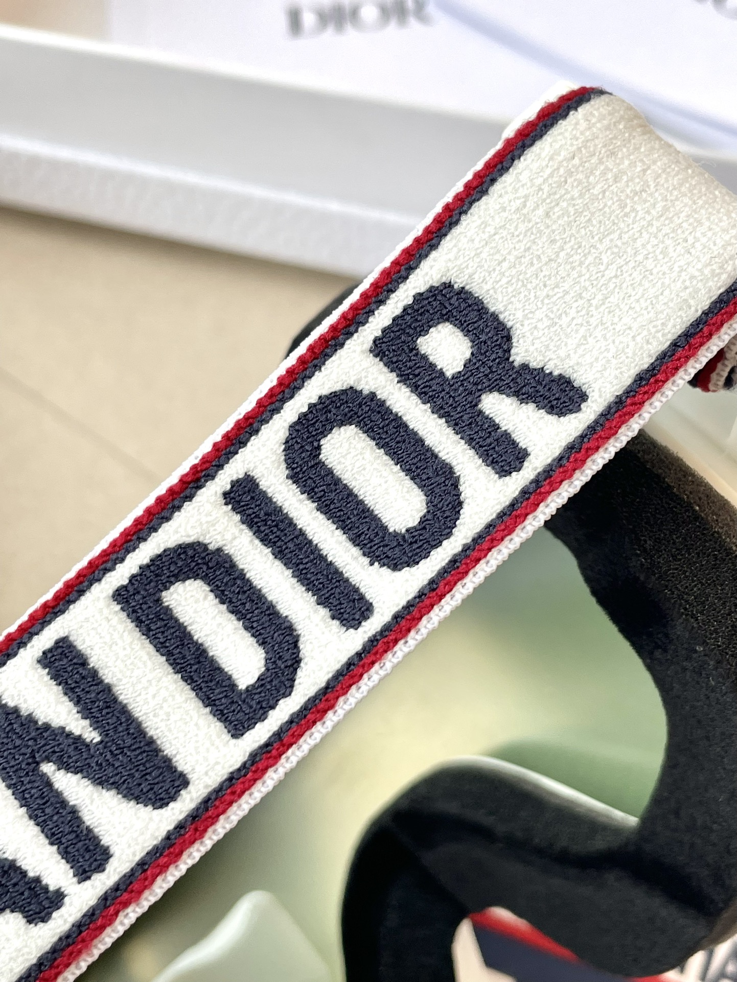 Adjustable elastic suspenders featuring the 'DIOR' signature, engineered - Comprehensive 6