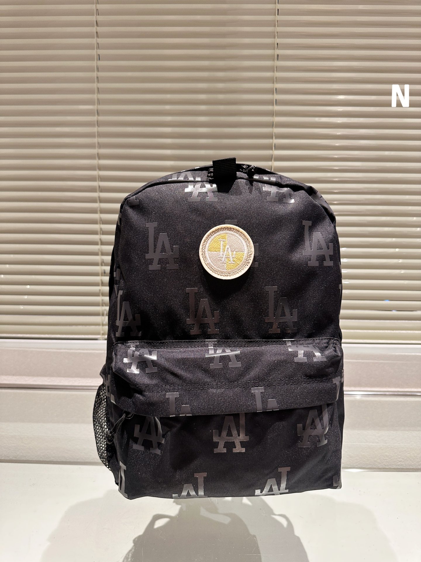MLB NY Canvas Double-Shoulder Bag with Yankees Logo, Old Flower Pattern, Size 30x38cm - 图片 2